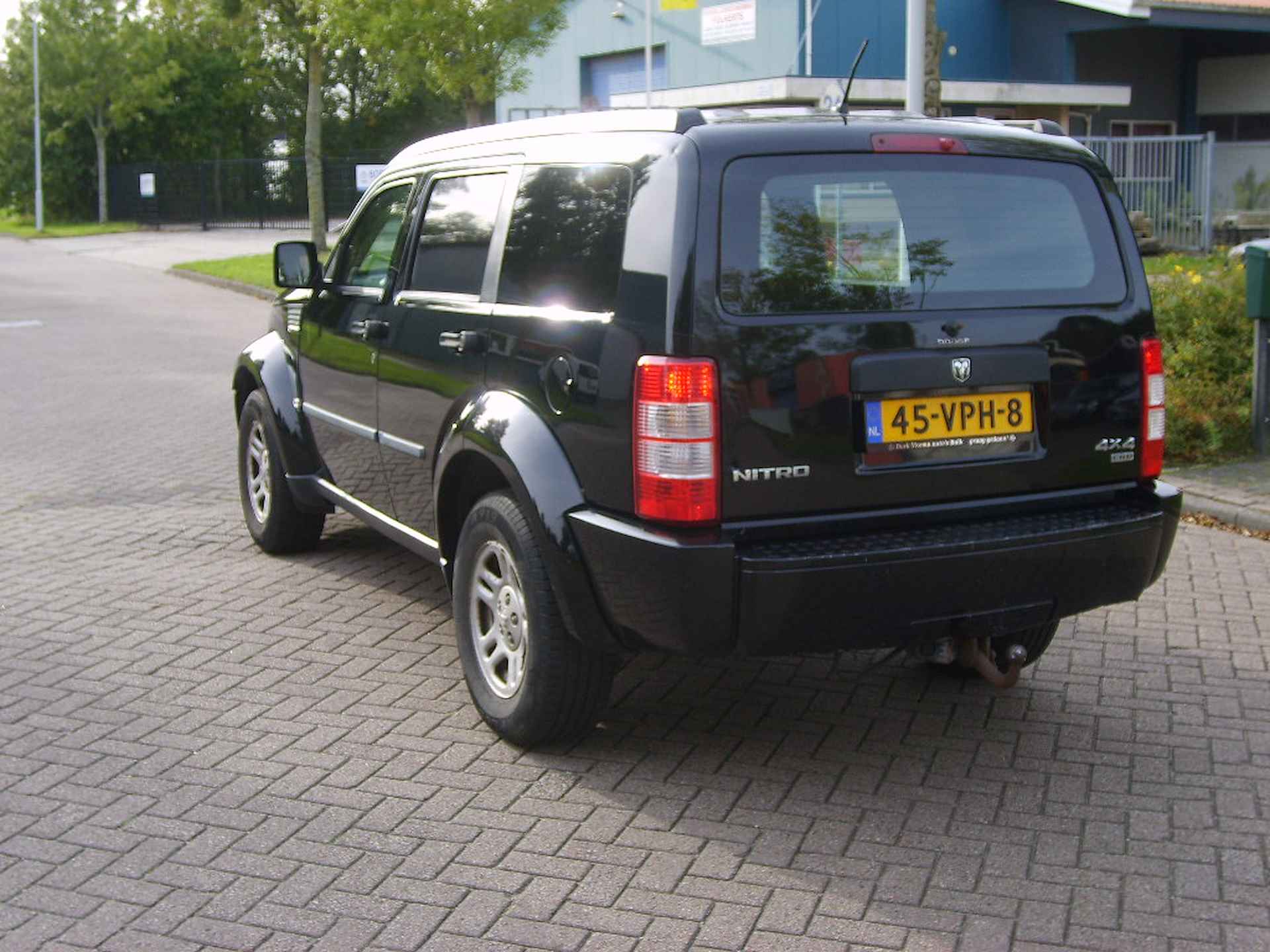 Dodge Nitro 2.8 CRD 4 X 4 Grijs Kenteken - 7/15