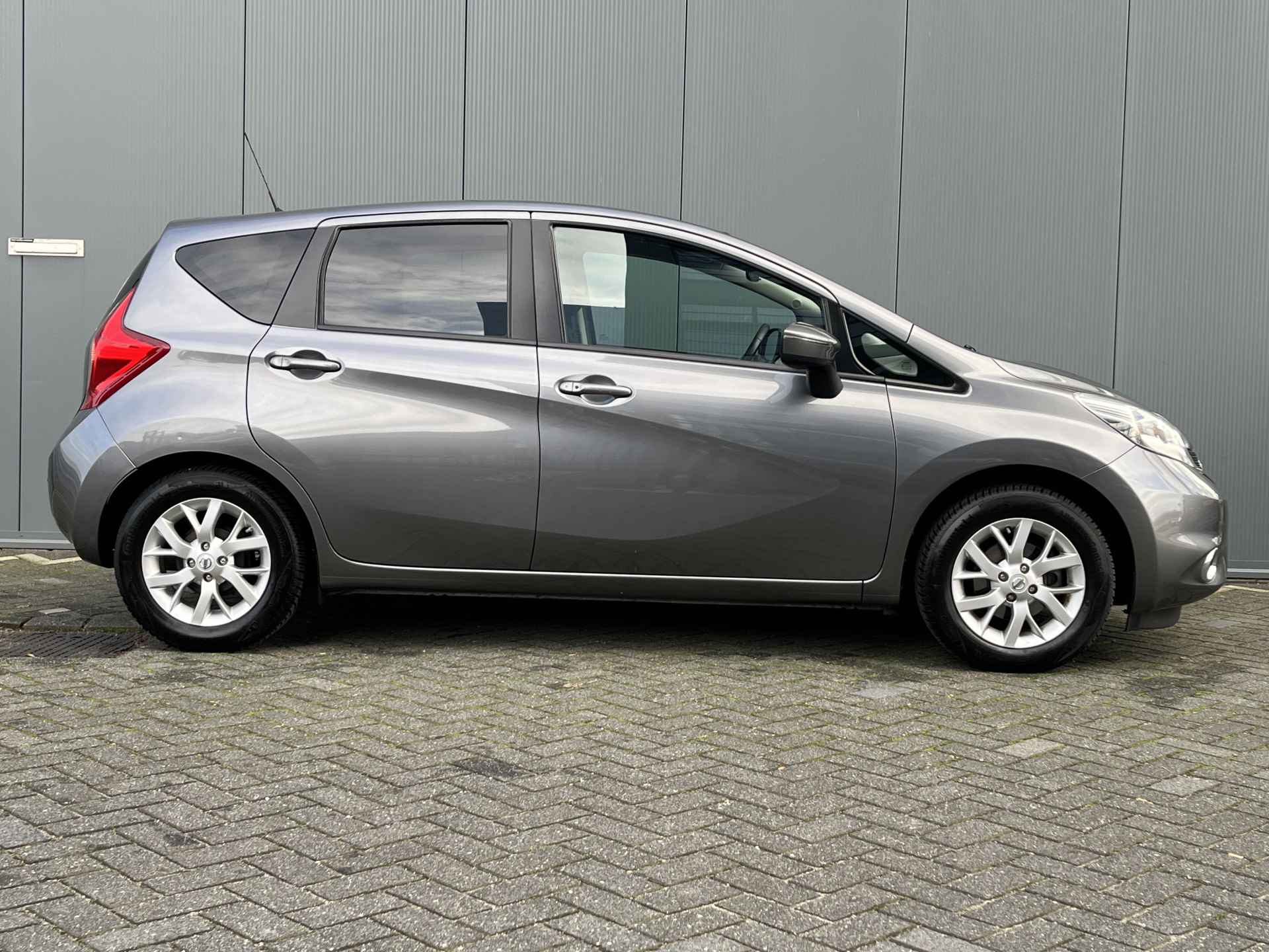 Nissan Note 1.2 81pk Connect Edition + Family Pack | Climate | Keyless | Navigatie | Trekhaak | 15" Lichtmetaal | Cruisecontrol | 1e eigenaa - 3/27