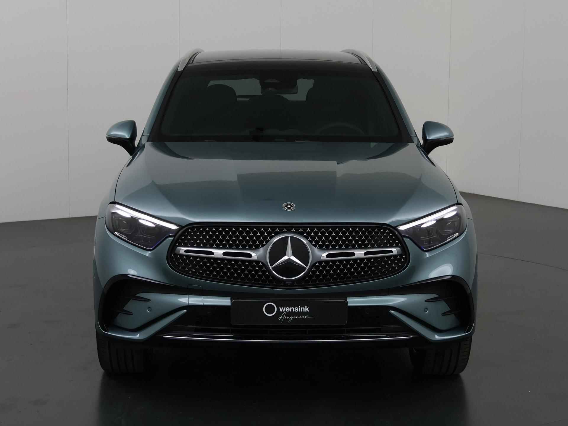 Mercedes-Benz GLC-klasse 300e 4MATIC Sport Edition | Premium pakket | Trekhaak | Winter pakket | 20-Inch | Memory pakket | Digital Light | Apple Car Play - 4/55