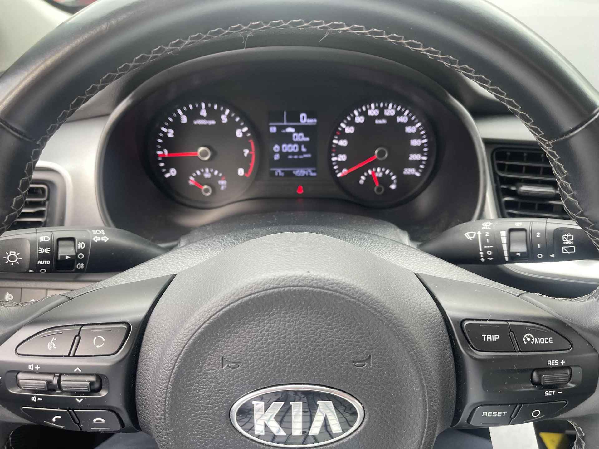 Kia Stonic 1.0 T-GDi DynamicLine | NAVI | CAMERA | AIRCO | CRUISE CONTROLE | TREKHAAK | ETC... - 17/32