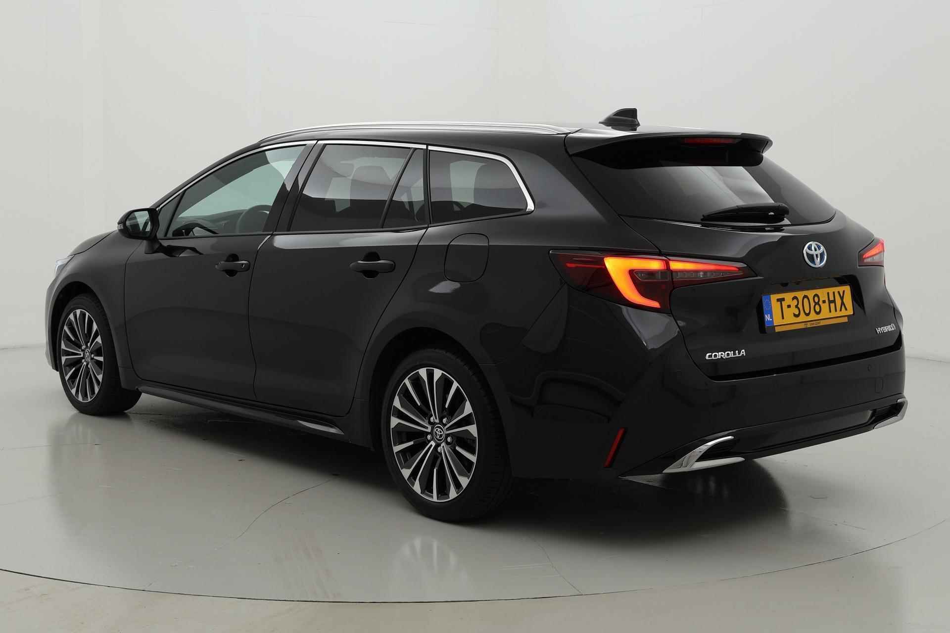 Toyota Corolla Touring Sports 1.8 Hybrid First Edition Automaat - 4/37