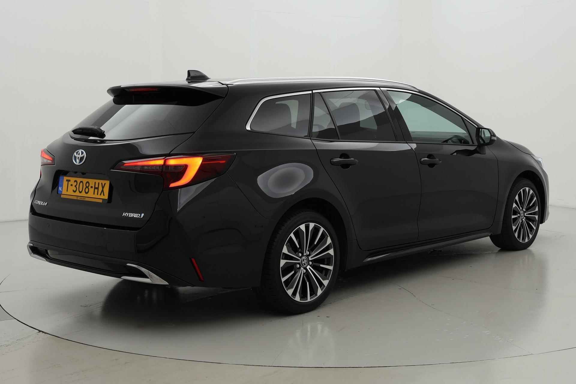 Toyota Corolla Touring Sports 1.8 Hybrid First Edition Automaat - 29/37