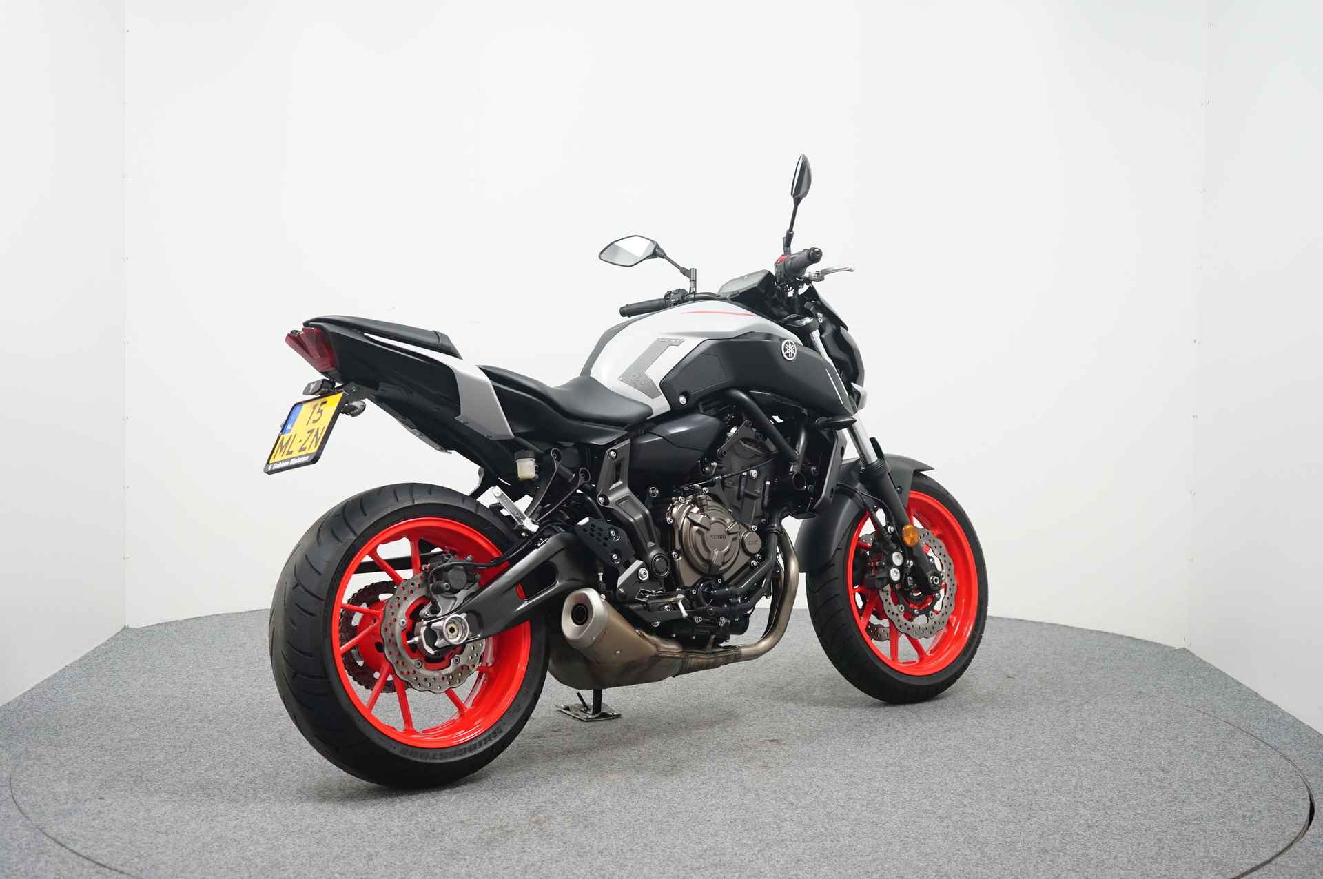 Yamaha MT-07 ABS - 8/15