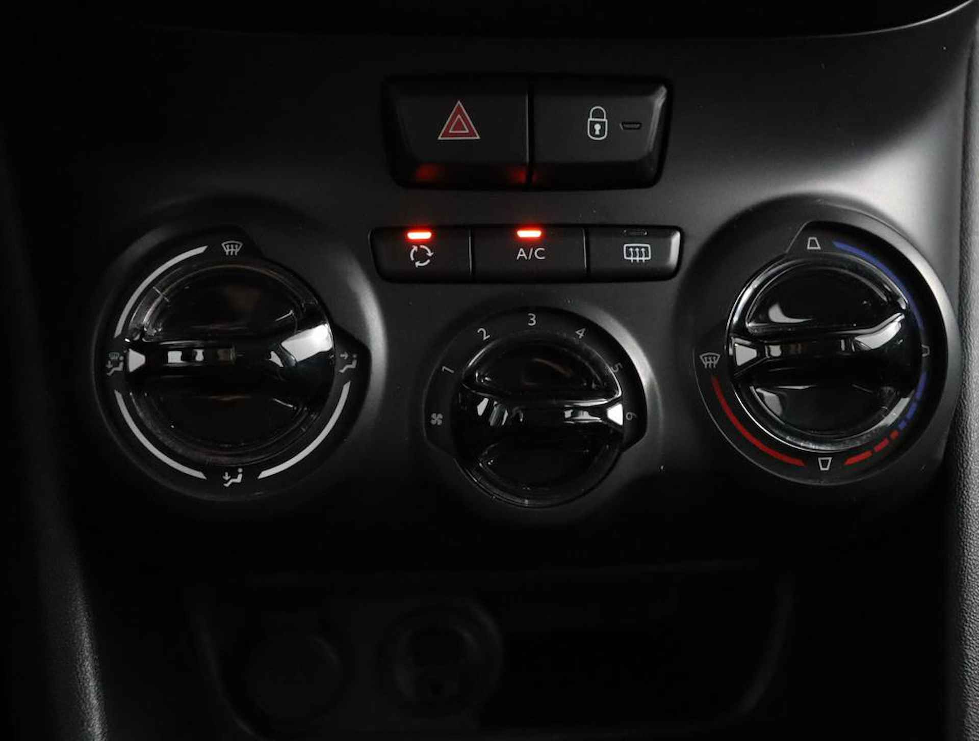 Peugeot 208 1.6 BlueHDi Blue Lease|Navigatie|Cruise Control|16" - 6/44