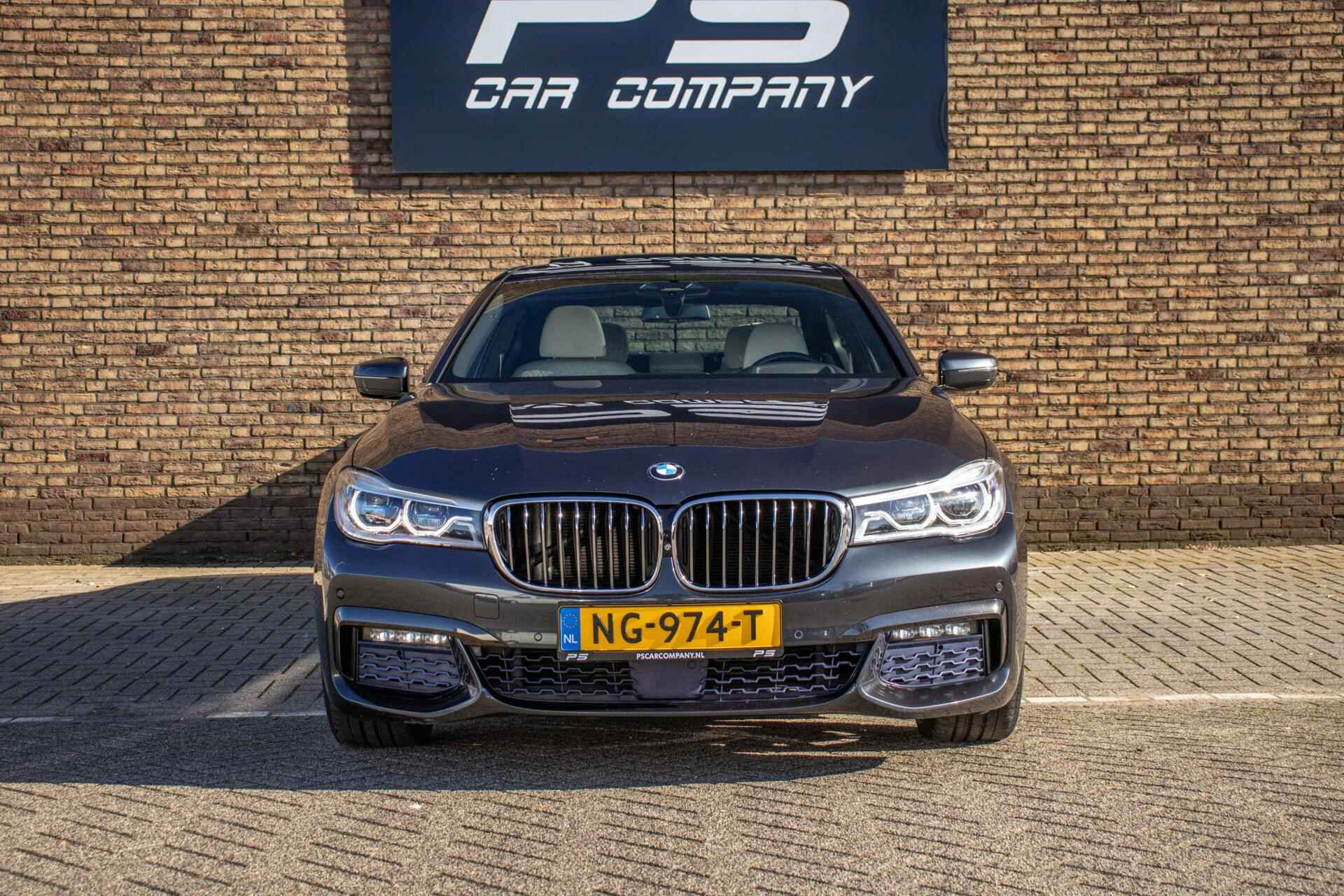 BMW 7-serie 740d xDrive High Executive, Pano, Leder, H&K - 7/31