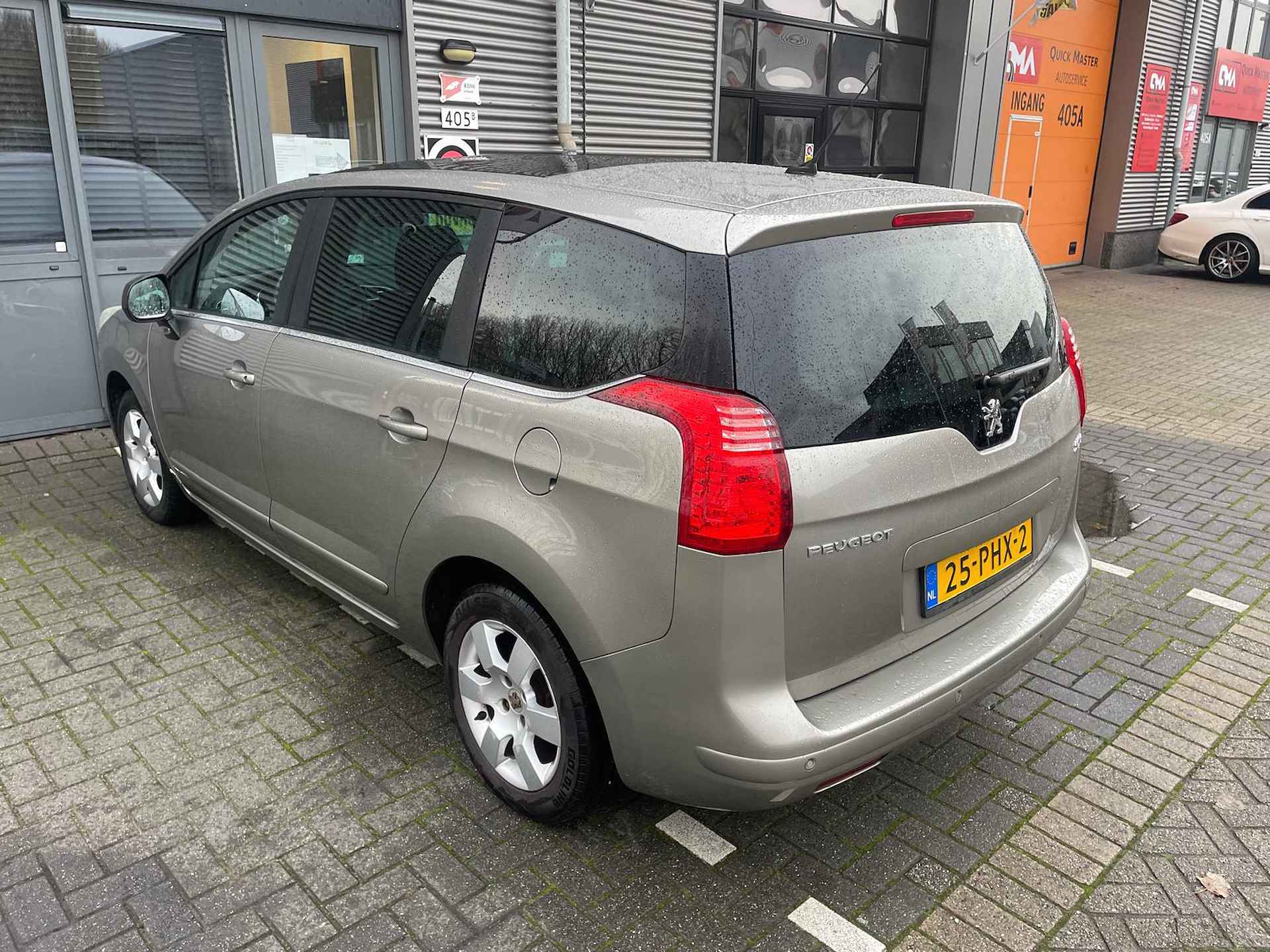 Peugeot 5008 1.6 THP ST 7p. - 8/26