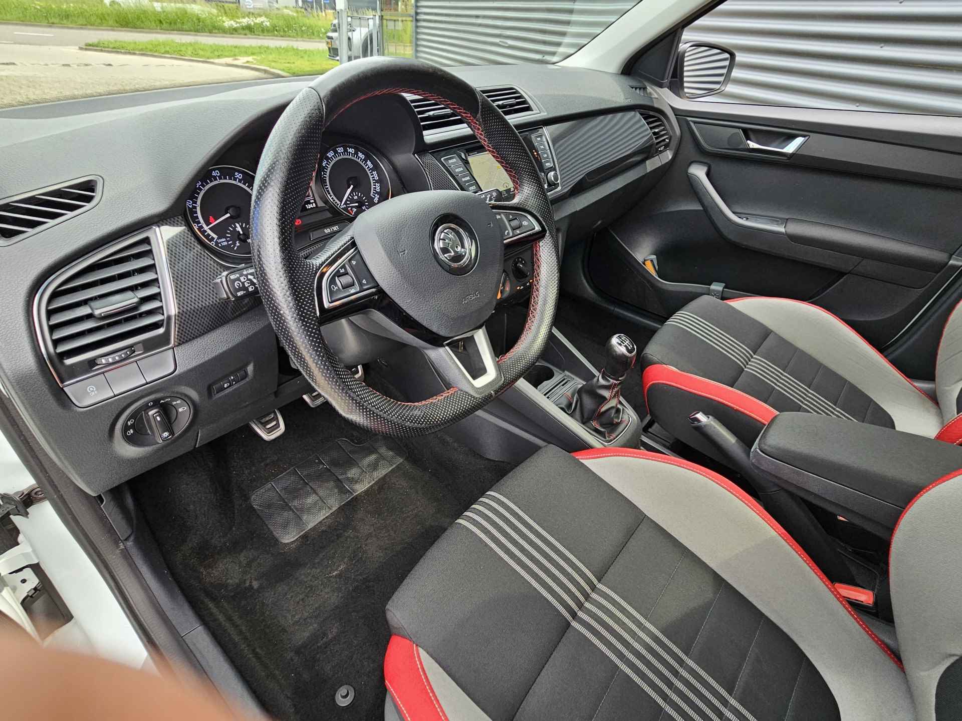 Škoda Fabia Combi 1.2 TSI Monte Carlo Gave uitvoering met Panoramadak | Navigatie | Parkeersensoren - 8/39