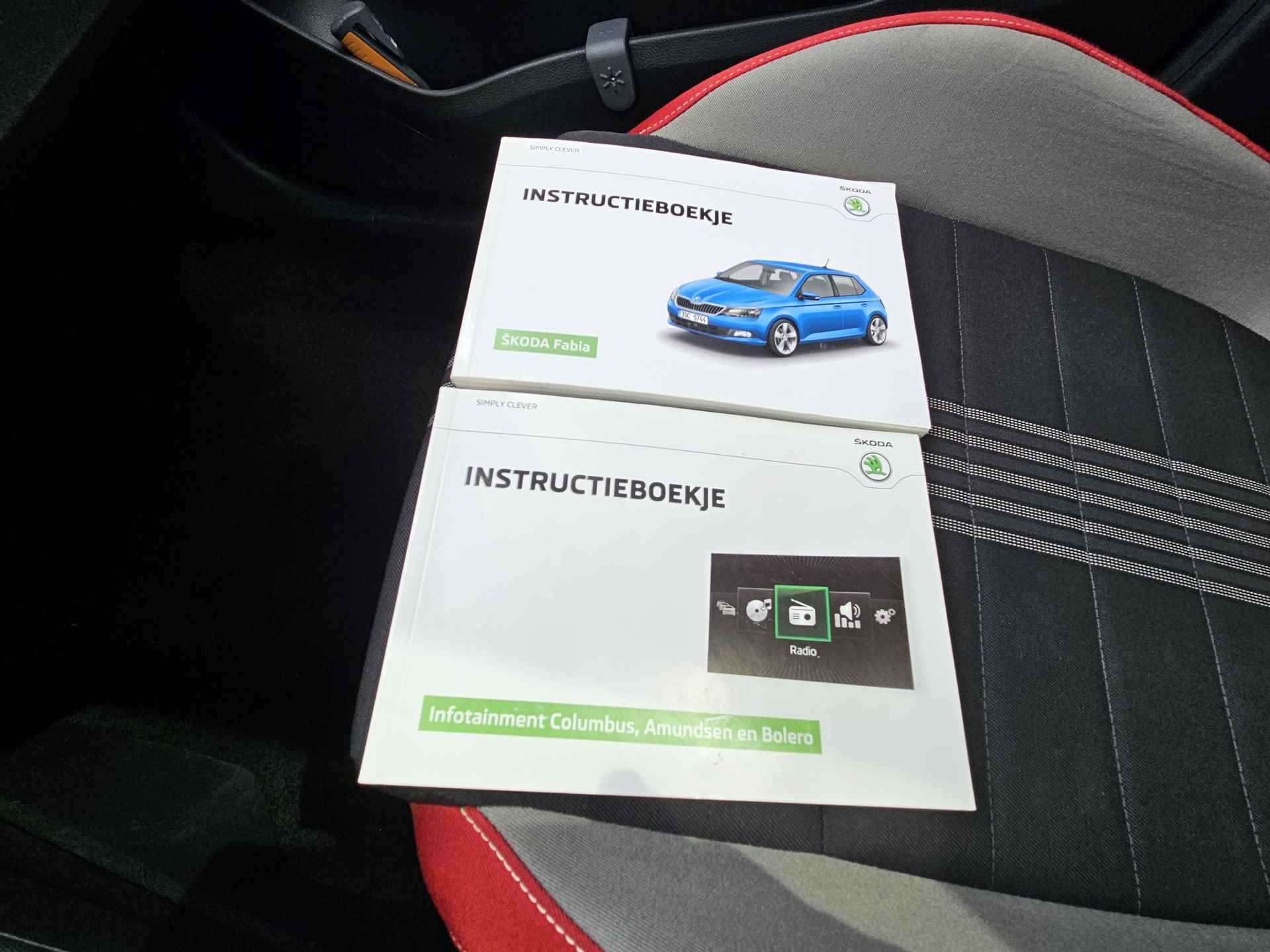Škoda Fabia Combi 1.2 TSI Monte Carlo Gave uitvoering met Panoramadak | Navigatie | Parkeersensoren - 10/39