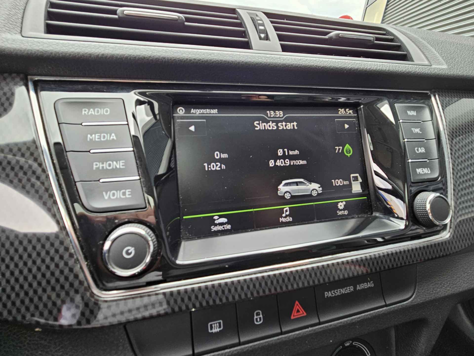 Škoda Fabia Combi 1.2 TSI Monte Carlo Gave uitvoering met Panoramadak | Navigatie | Parkeersensoren - 23/39