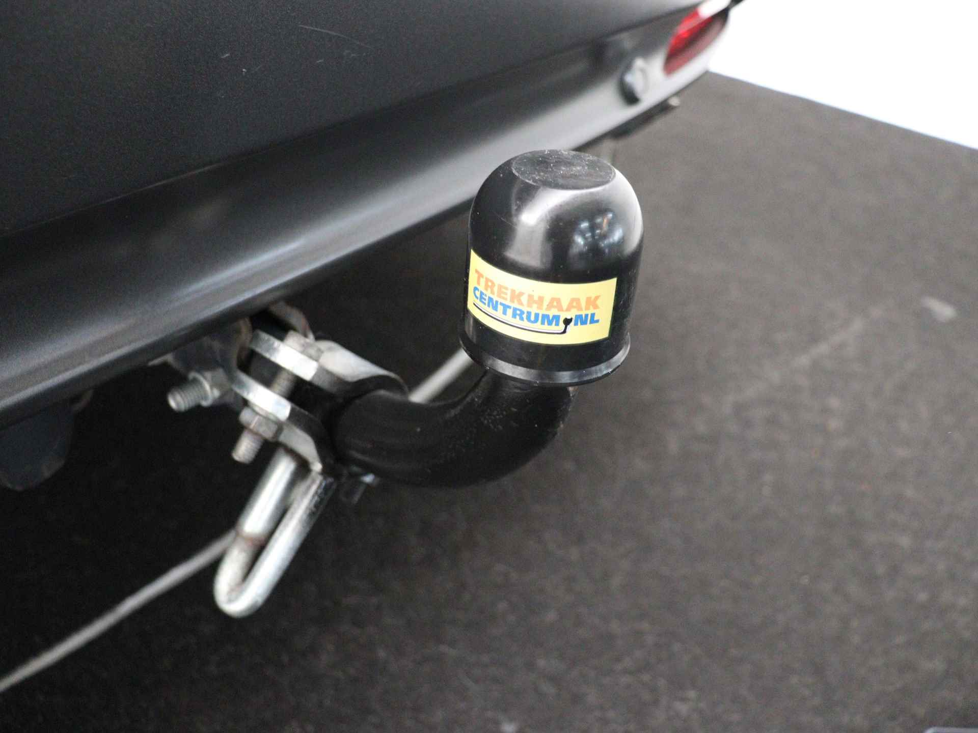Honda CR-V 2.0 AWD Elegance Limited | Navigatie | Trekhaak | Parkeersensoren voor en achter | Camera - 35/37