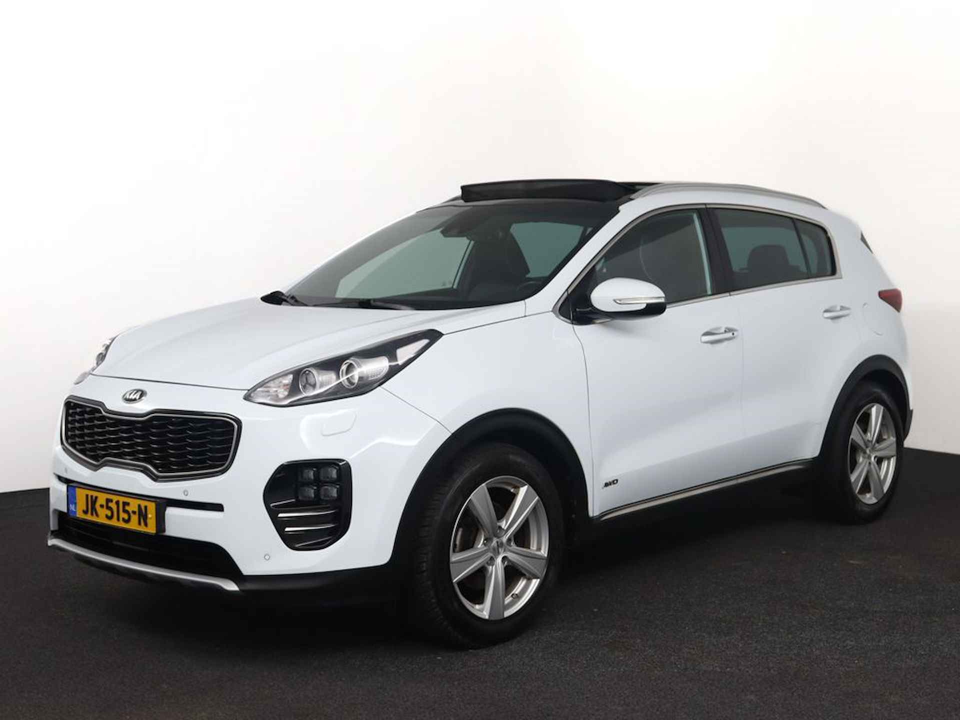 Kia Sportage 1.6 T-GDI 4WD GT-Line PlusLine Trekhaak - Elektrisch glazen panorama-dak - Lederenbekleding Fabrieksgarantie tot 04-2026 - 2/84