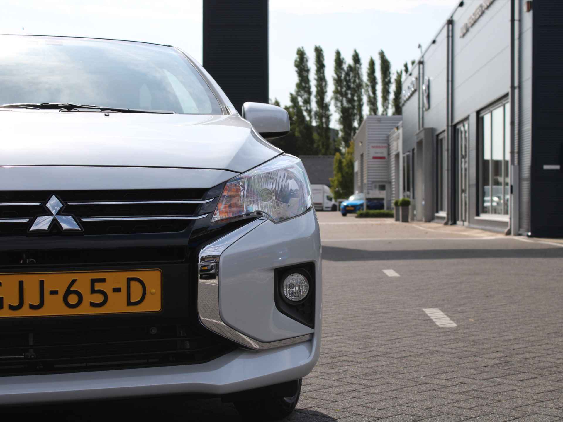 Mitsubishi Space Star 1.2 Dynamic 5DRS Automaat Cruise-Climate control,  Apple Carplay/Android auto, Lichtmetalen velgen, Achteruitrij camera - 4/39