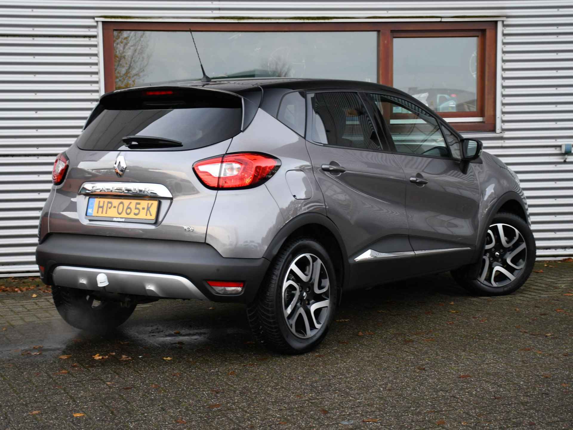 Renault Captur Xmod 1.2 TCe 120pk Automaat TREKHAAK | LEDER | 17''LM | DAB | NAVI | STOELVERW. VOOR | KEYLESS - 4/31