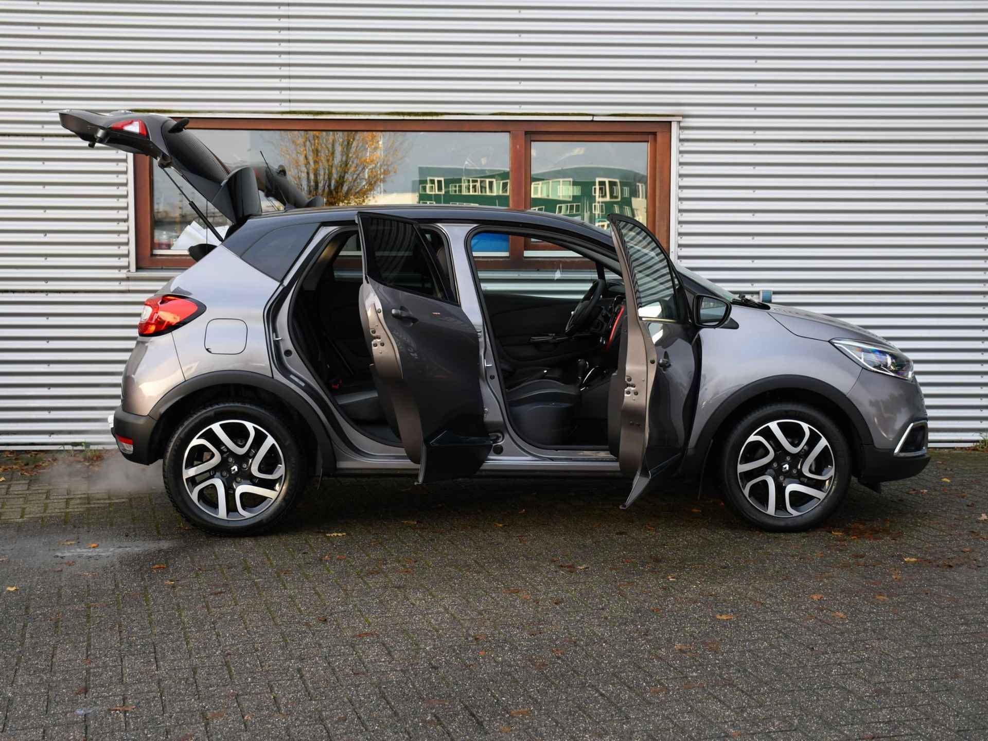 Renault Captur Xmod 1.2 TCe 120pk Automaat TREKHAAK | LEDER | 17''LM | DAB | NAVI | STOELVERW. VOOR | KEYLESS - 29/31