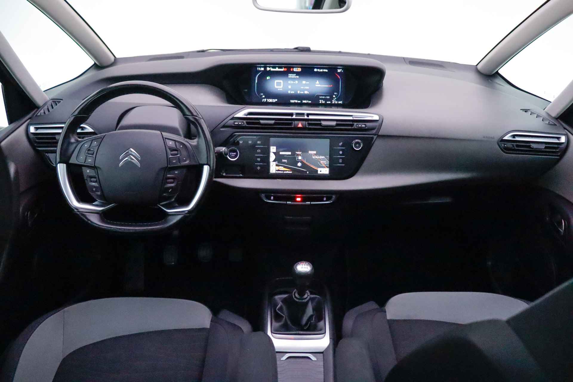 Citroën Grand C4 Picasso 1.2 T 7Pers EXCLUSIVE PANO/CAMERA/NAVI/CLIMA/CRUISE/PDC/AFN TREKHAAK/ELEK KLEP/LMV - 18/28