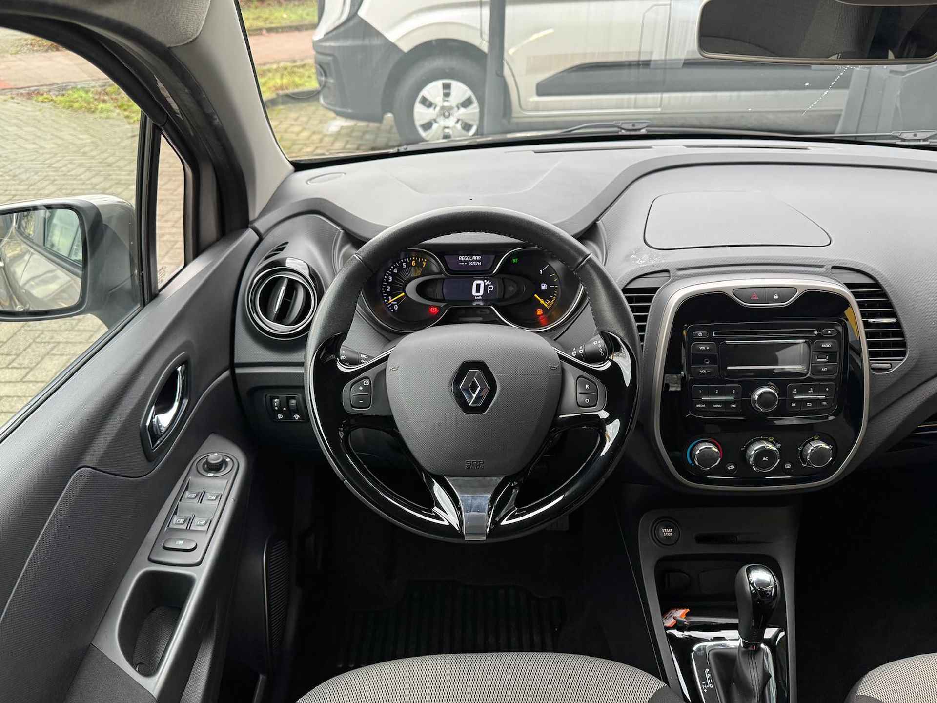 Renault Captur TCe 120 Expression | EDC Automaat | Radio CD-Speler | Parkeersensorenachter | Trekhaak | - 14/23