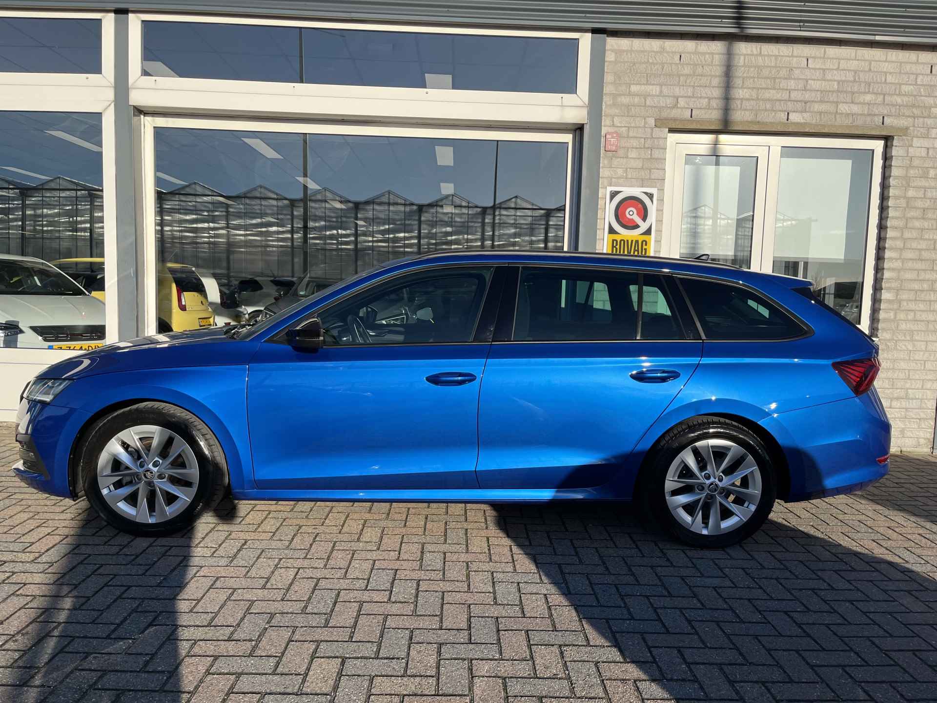 Škoda Octavia Combi 1.0 TSI Sport Business / FABRIEKSGARANTIE TOT 10-2026/ CRUISE/ DIGITAL DASH/ NAVI/ PARK. SENSOREN/ DAB/ SMARTLINK/ CLIMA/ TREKHAAK - 3/37