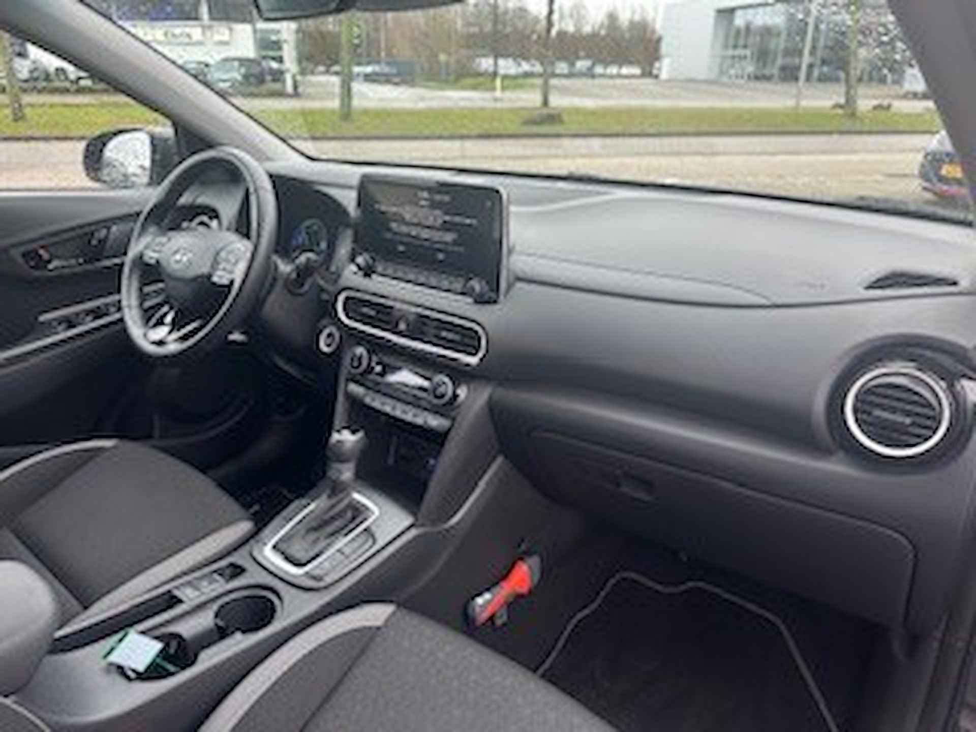 HYUNDAI Kona GDI 105pk HEV 2WD Aut. Fashion - 9/14