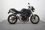 Triumph STREET TRIPLE 675