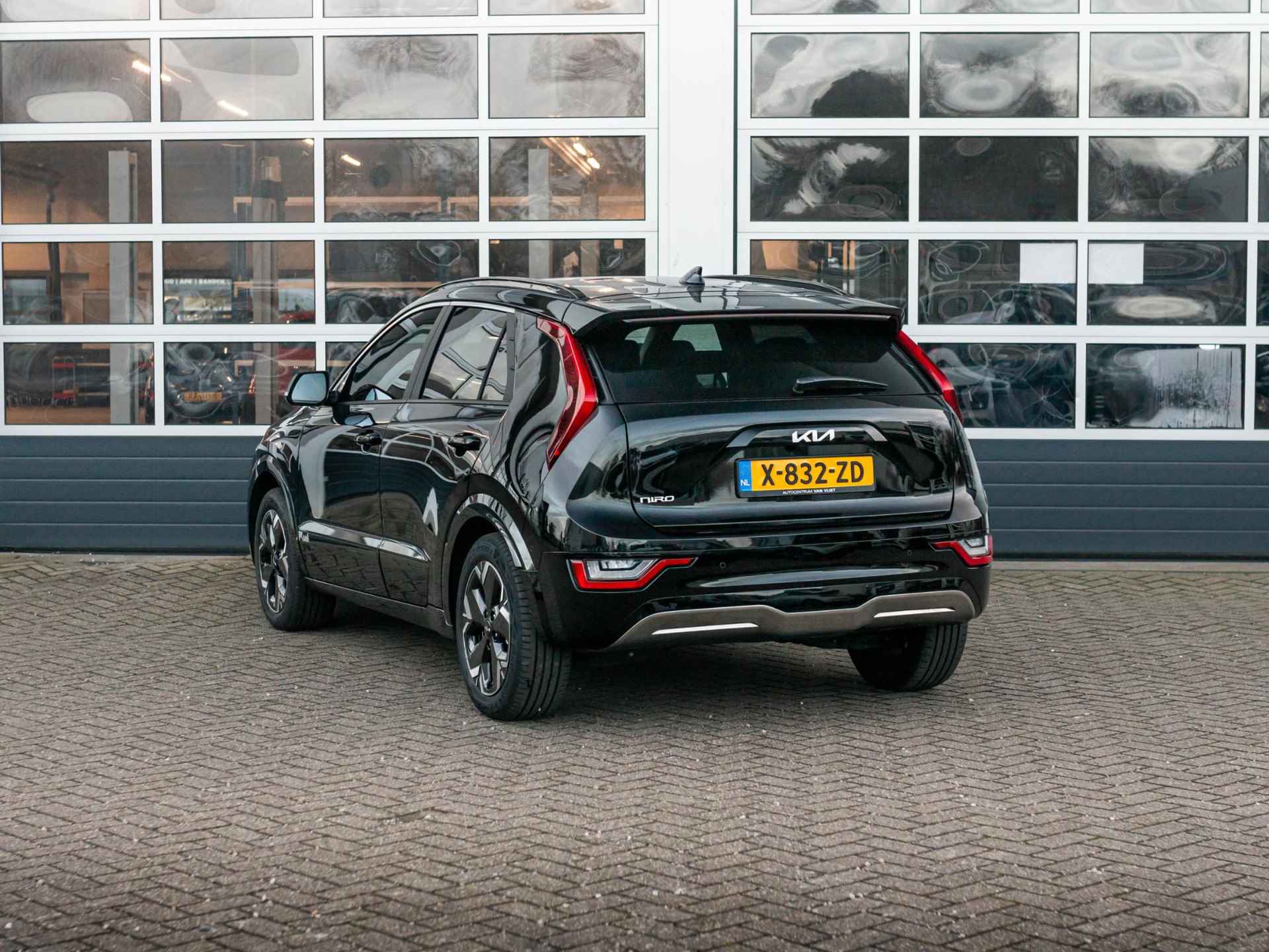 Kia Niro EV ExecutiveLine 64.8 kWh Lederen bekleding l stoel verwarming en ventilatie l Schuifkantel dak l - 7/29