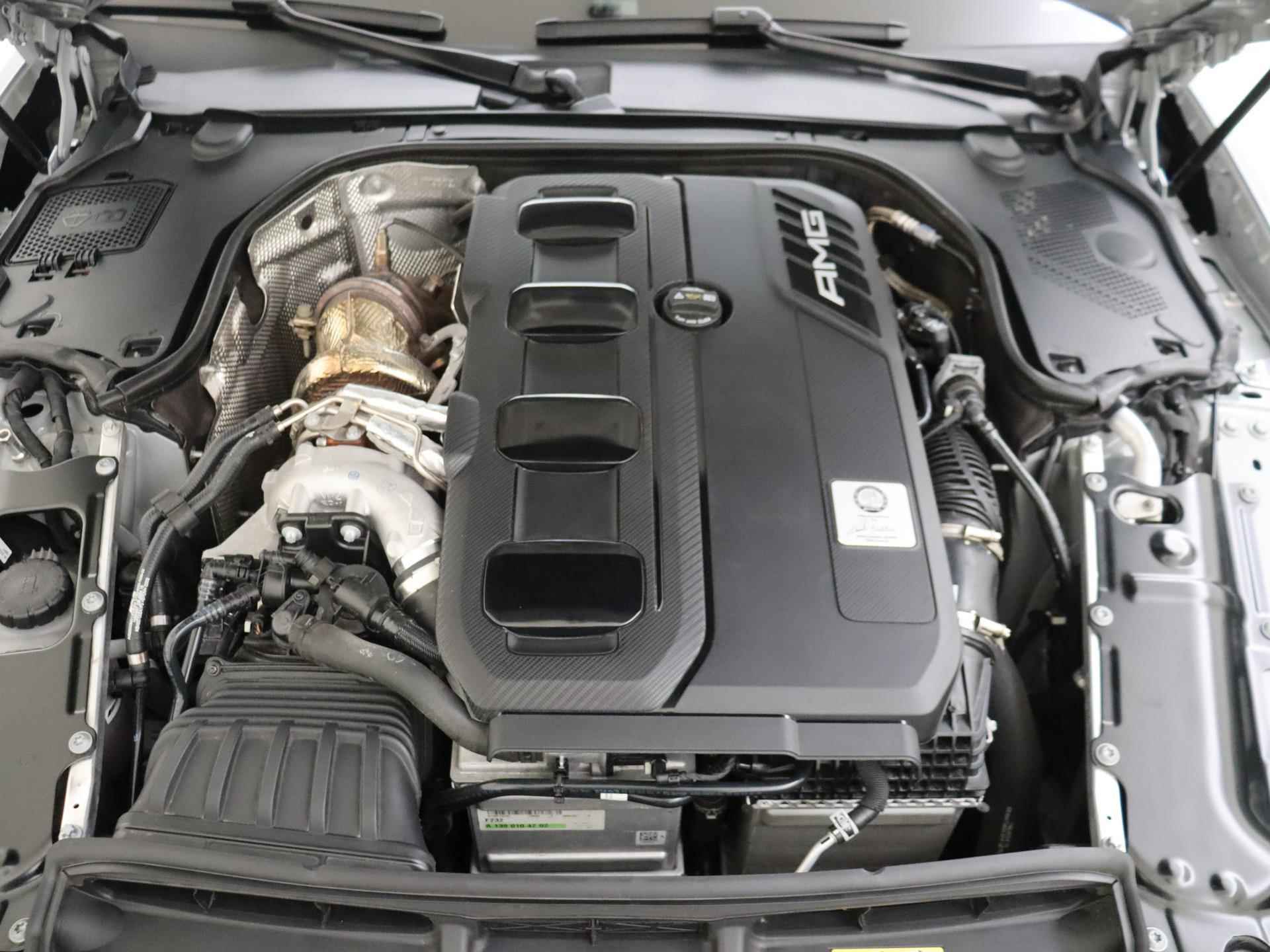 Mercedes-Benz SL 43 AMG Roadster / V8 Styling/ 21 inch/ Achterasbesturing/ DISTRONIC/ Stoelverwarming- & Ventilatie/ Night 1+2 - 11/45