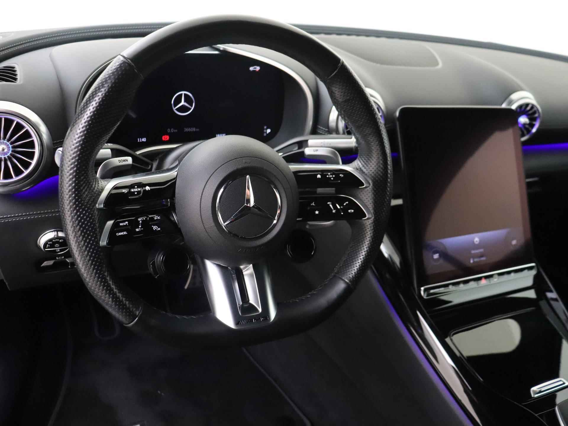 Mercedes-Benz SL 43 AMG Roadster / V8 Styling/ 21 inch/ Achterasbesturing/ DISTRONIC/ Stoelverwarming- & Ventilatie/ Night 1+2 - 14/45