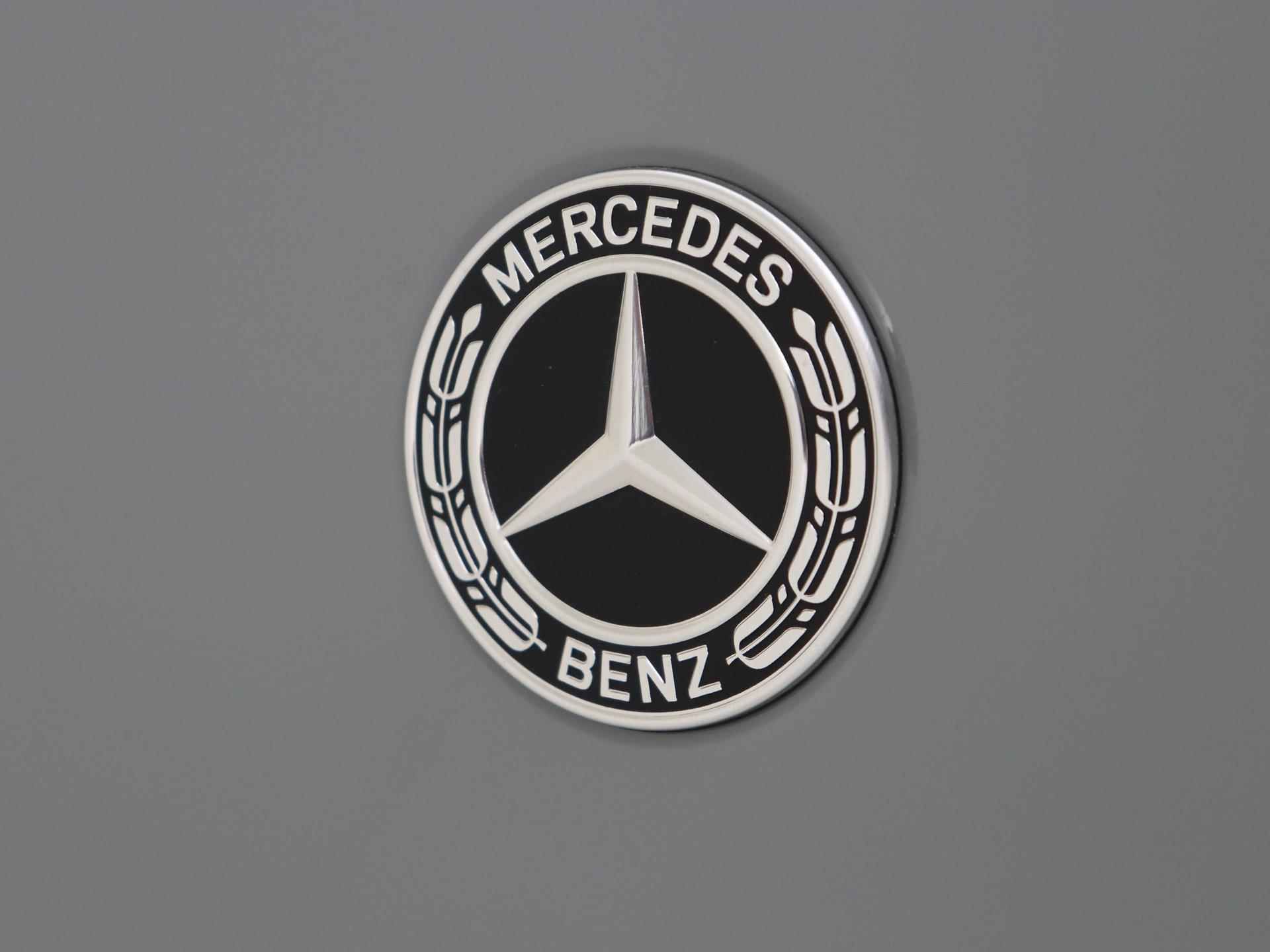 Mercedes-Benz SL 43 AMG Roadster / V8 Styling/ 21 inch/ Achterasbesturing/ DISTRONIC/ Stoelverwarming- & Ventilatie/ Night 1+2 - 38/45