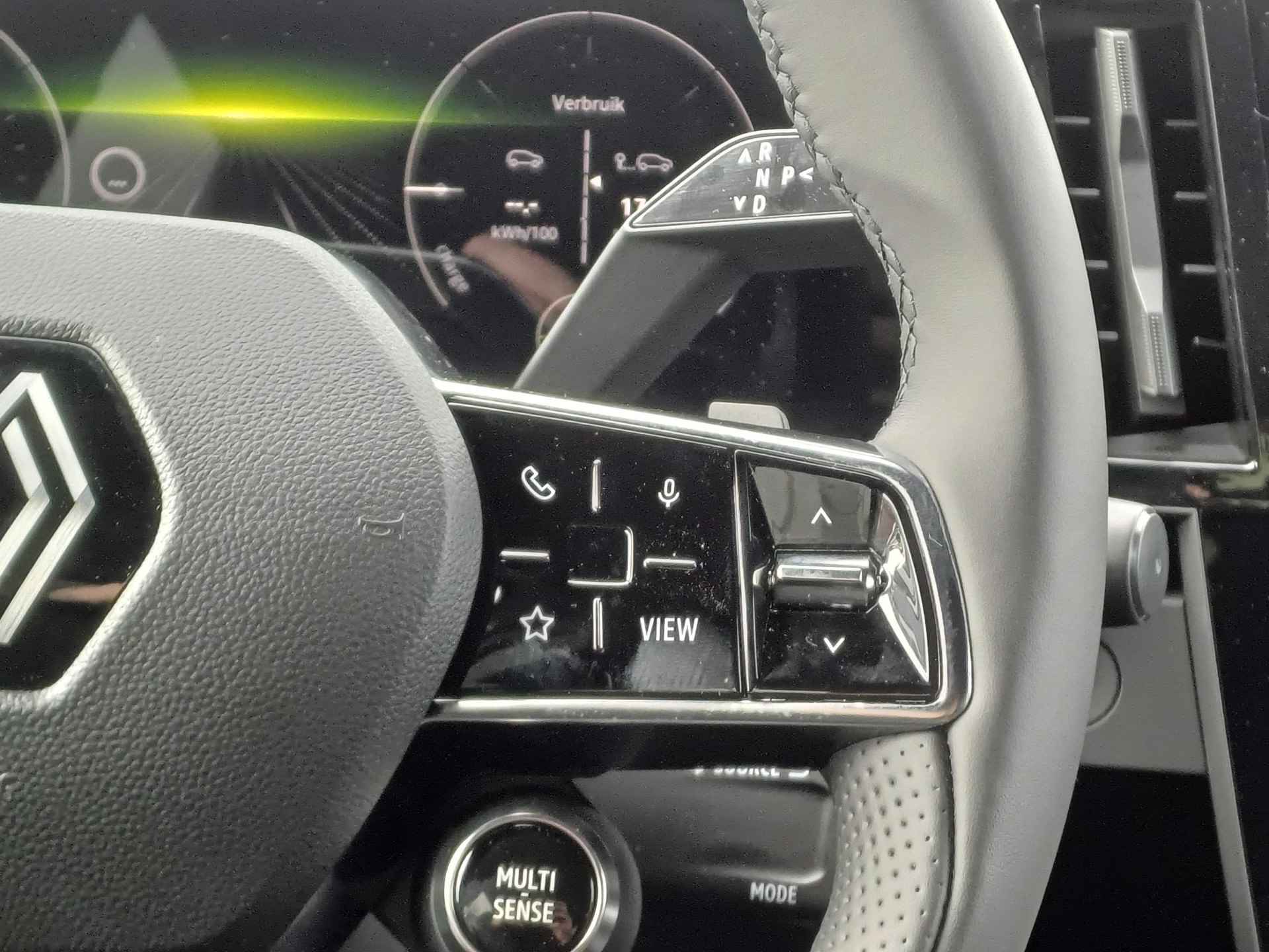 Renault Megane E-Tech EV60 Optimum Charge Iconic Automaat / Navigatie / Warmtepomp / Harman Kardon / Leder / Stoelverwarming / Lichtmetalen Velgen 20-inch - 31/47
