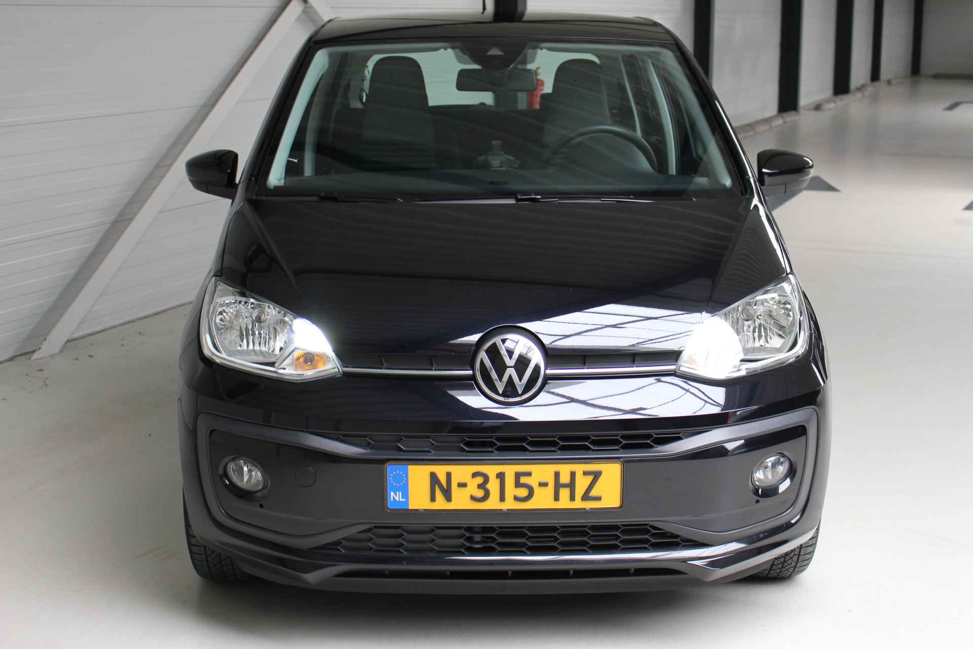 Volkswagen up! 1.0 Climate Control | Stoelverwarming | El. verstelbare spiegels | Bluetooth - 5/13