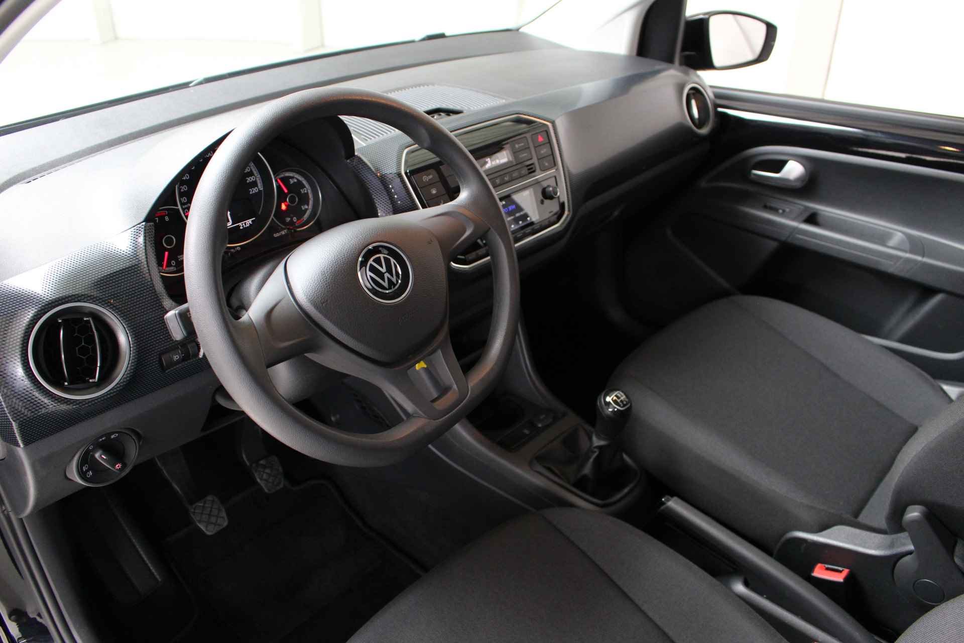 Volkswagen up! 1.0 Climate Control | Stoelverwarming | El. verstelbare spiegels | Bluetooth - 10/13