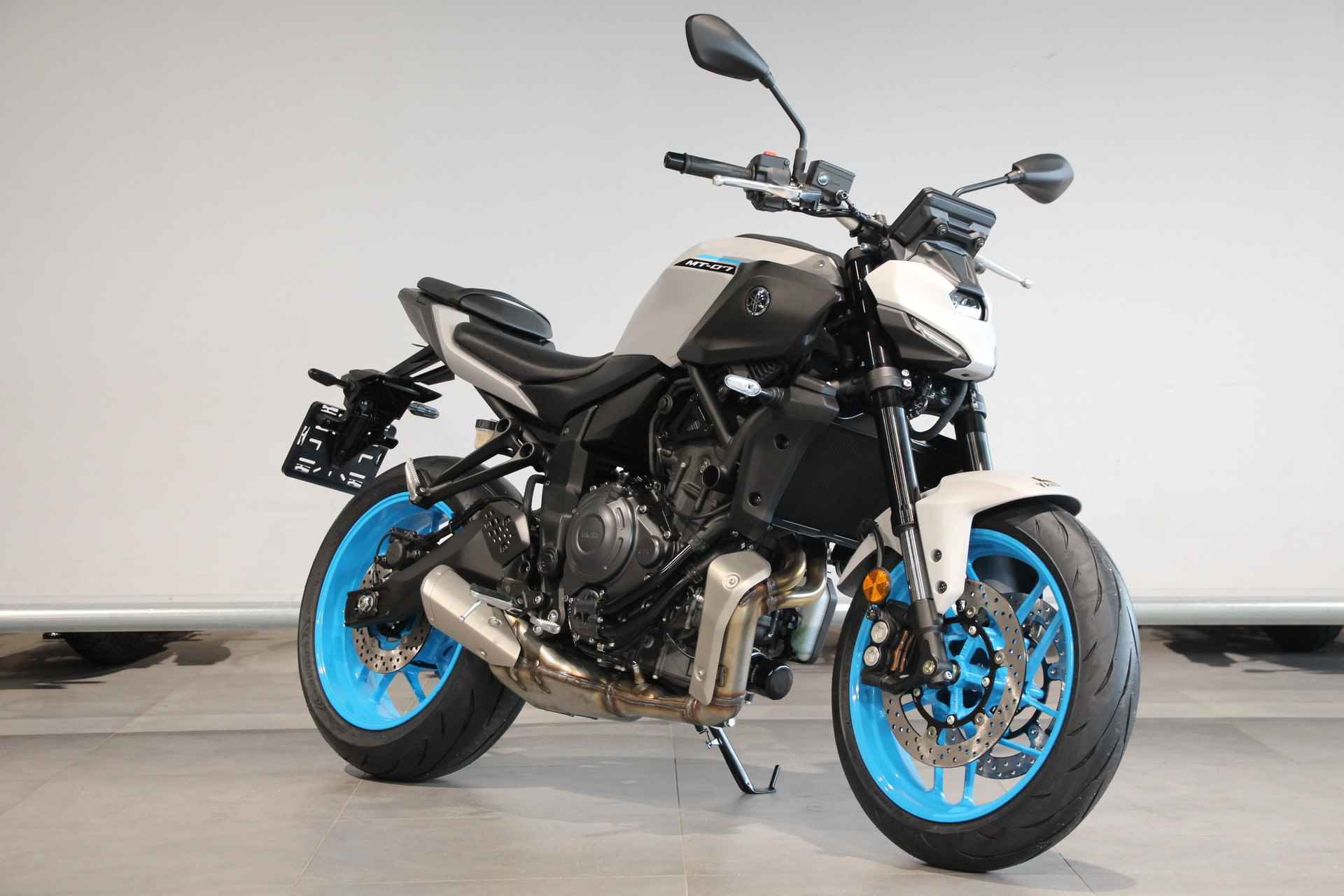 Yamaha MT-07 ABS - 2/13