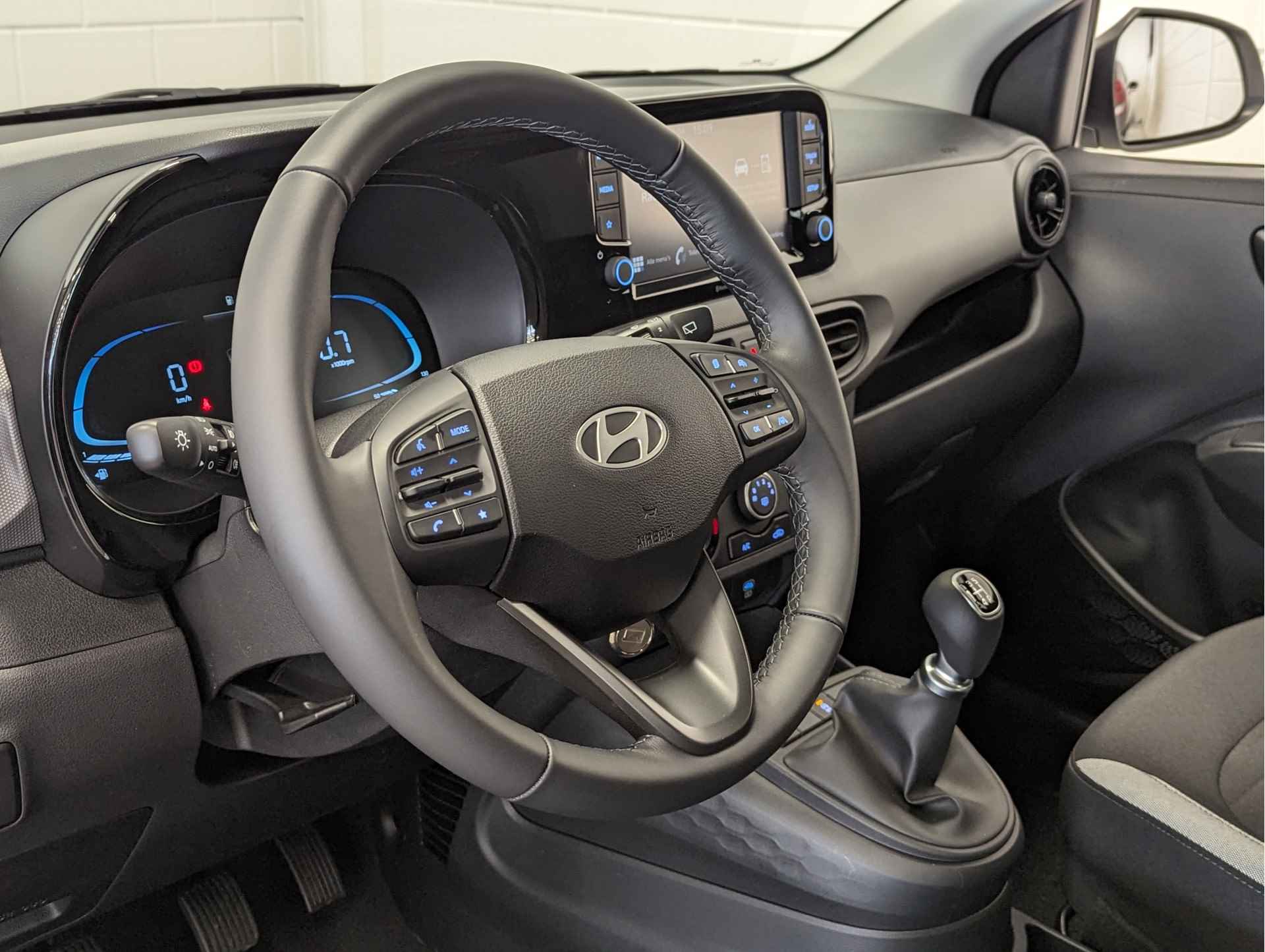 Hyundai i10 1.0 Comfort APPLE / ANDROID NAVIGATIE | AIRCO | BESCHIKBAAR VANAF 04-07-2024 - 14/42