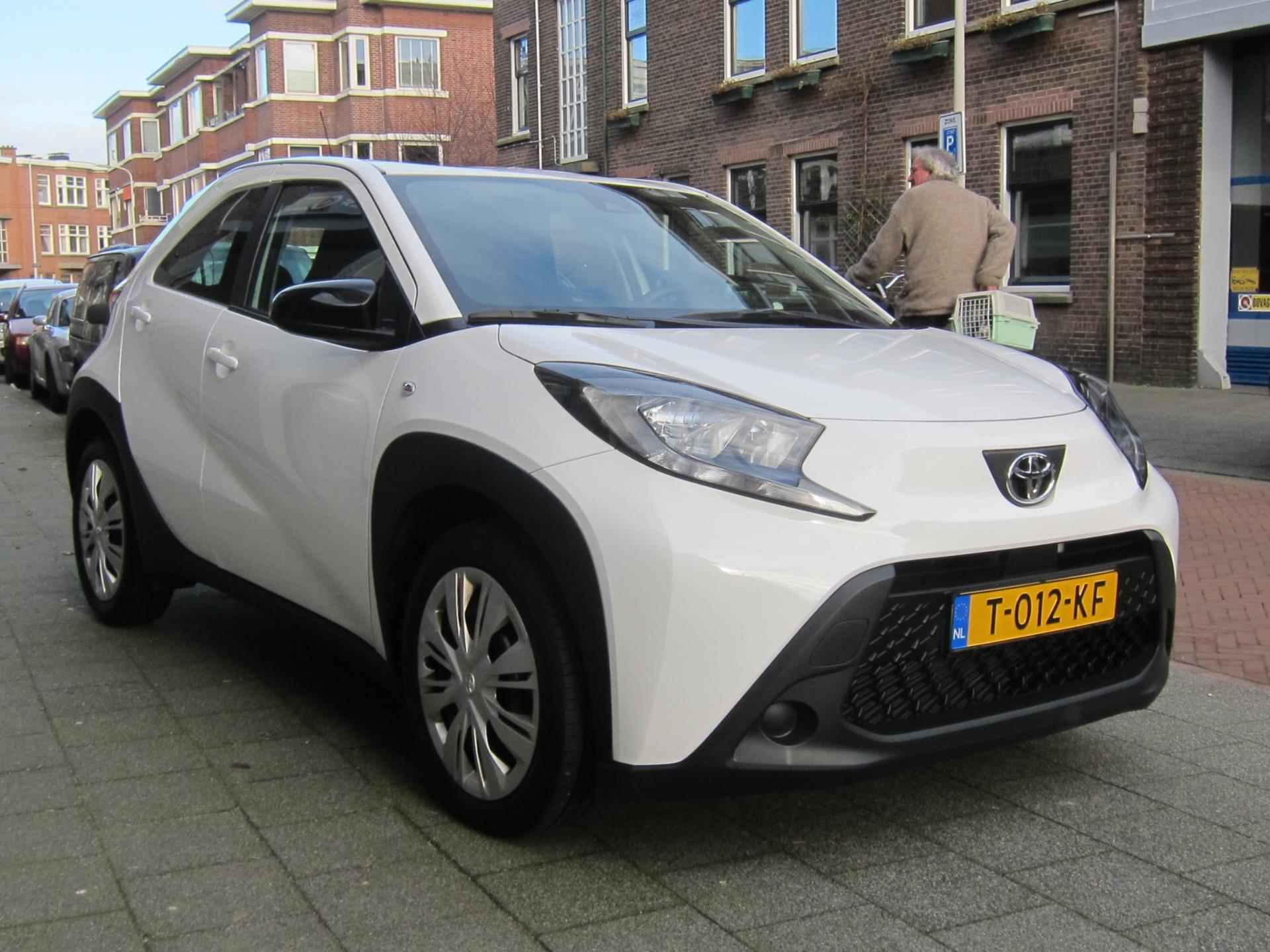 Toyota Aygo X 1.0 VVT-i MT Play All In Prijs Bovaggarantie Apple Carplay/Android-auto - 7/26