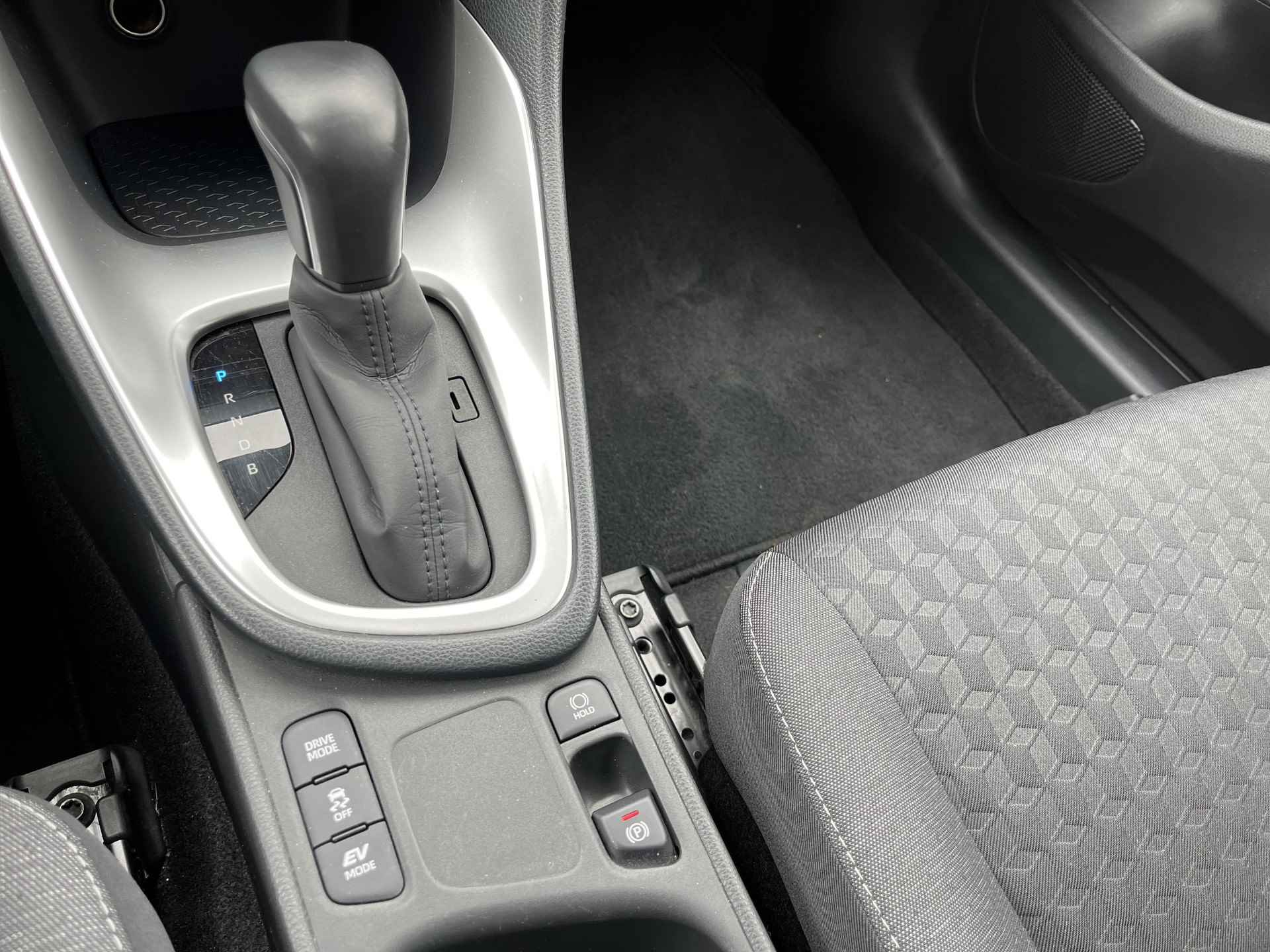 Toyota Yaris 1.5 Hybrid Dynamic | All-in prijs | Apple/Android | Stoelverwarming | Camera | - 20/34