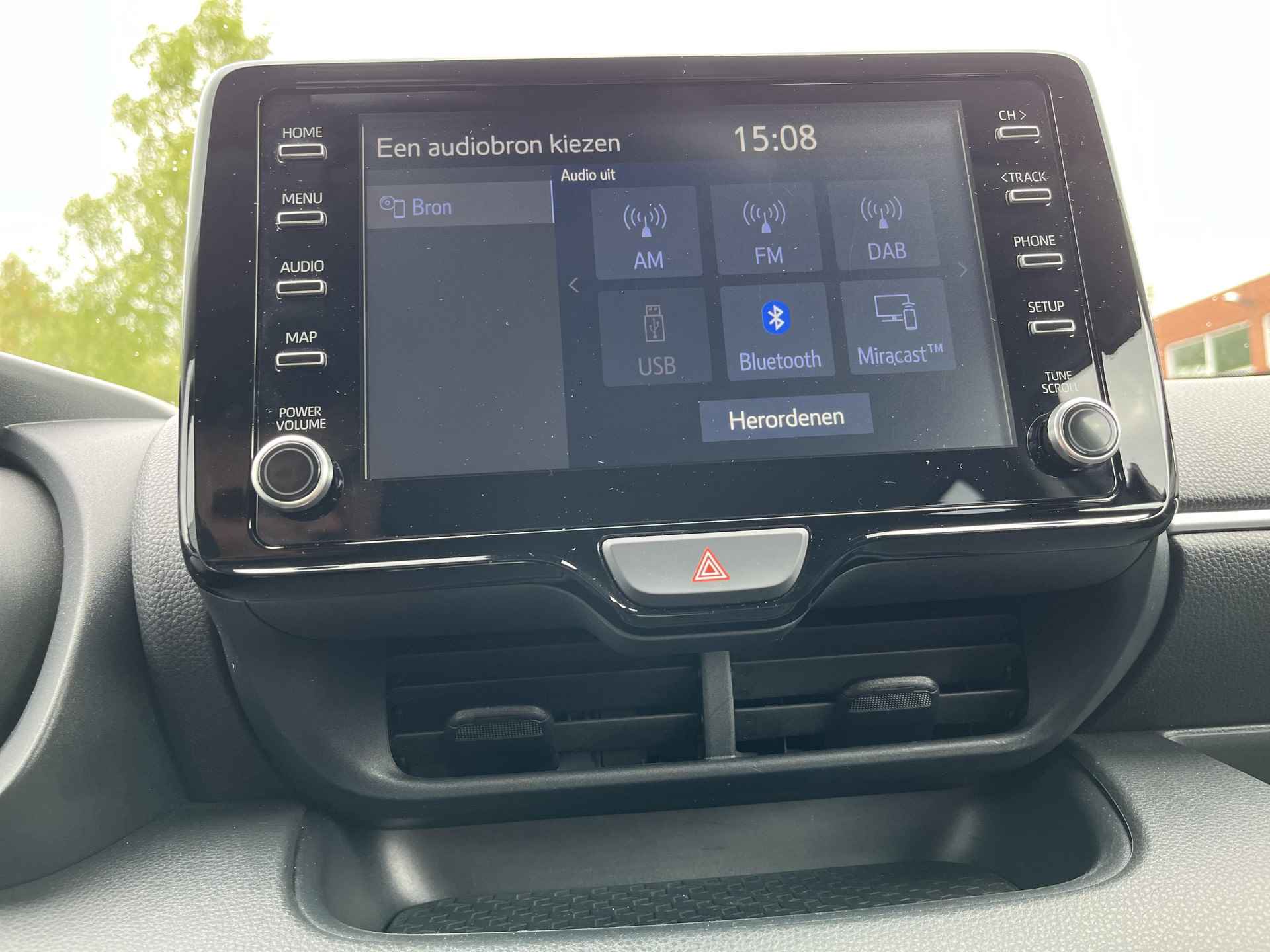 Toyota Yaris 1.5 Hybrid Dynamic | All-in prijs | Apple/Android | Stoelverwarming | Camera | - 28/34