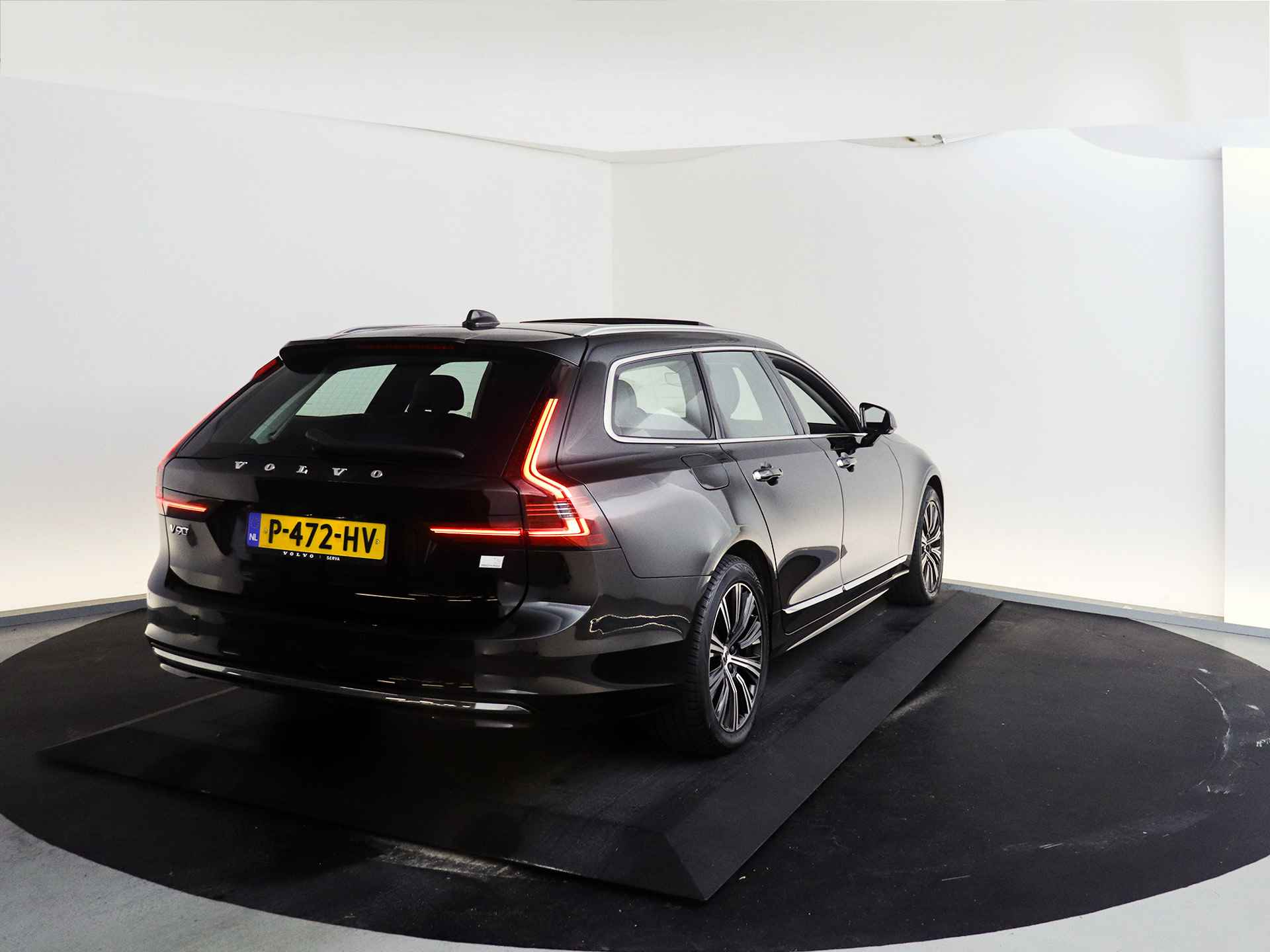 Volvo V90 T6 Aut. AWD Inscription | Panoramadak | 360º camera | Harman Kardon | Stoelverwarming en -ventilatie - 3/95