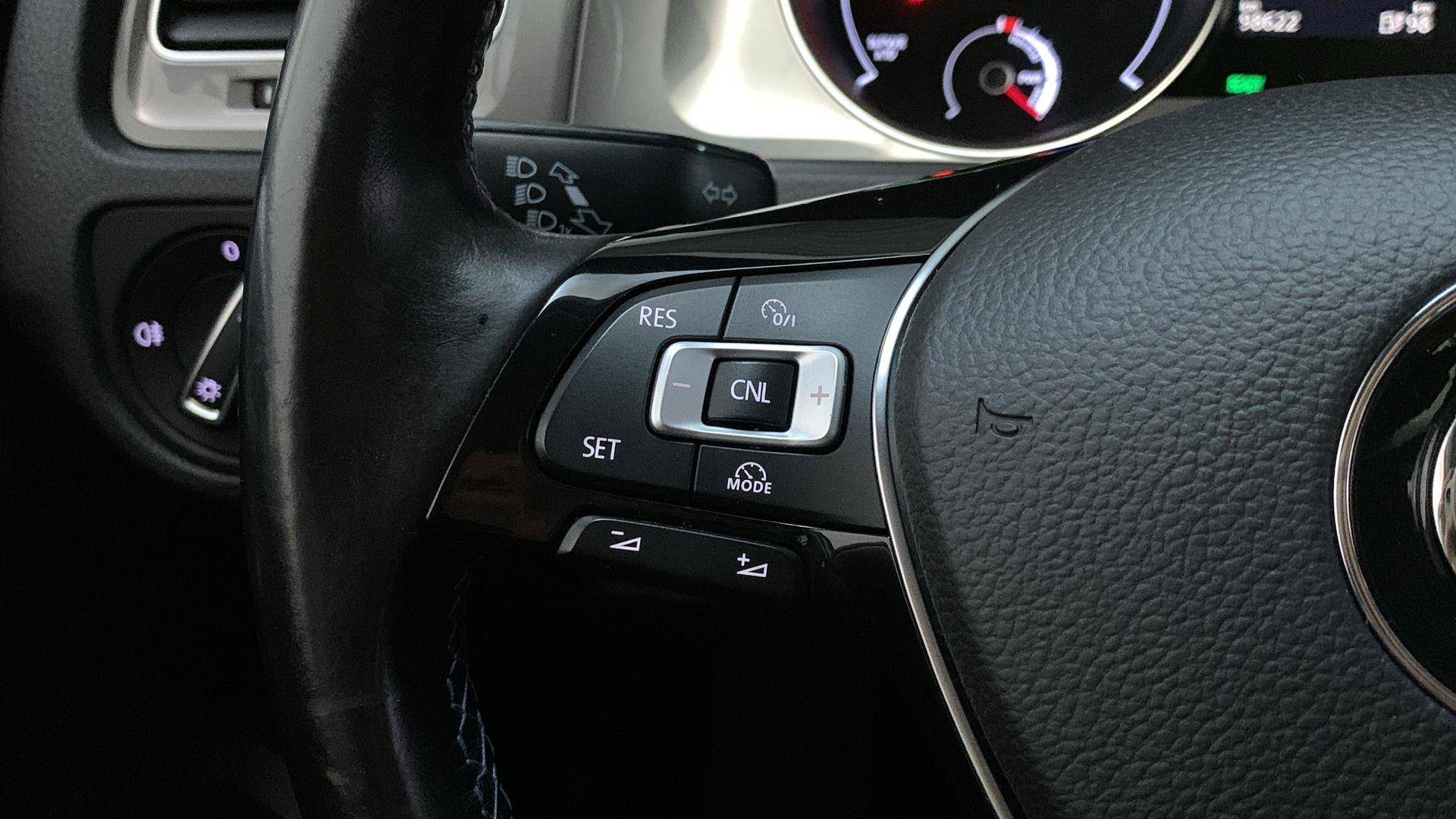 Volkswagen E-Golf Navigatie App-Connect Climate Control - 22/26