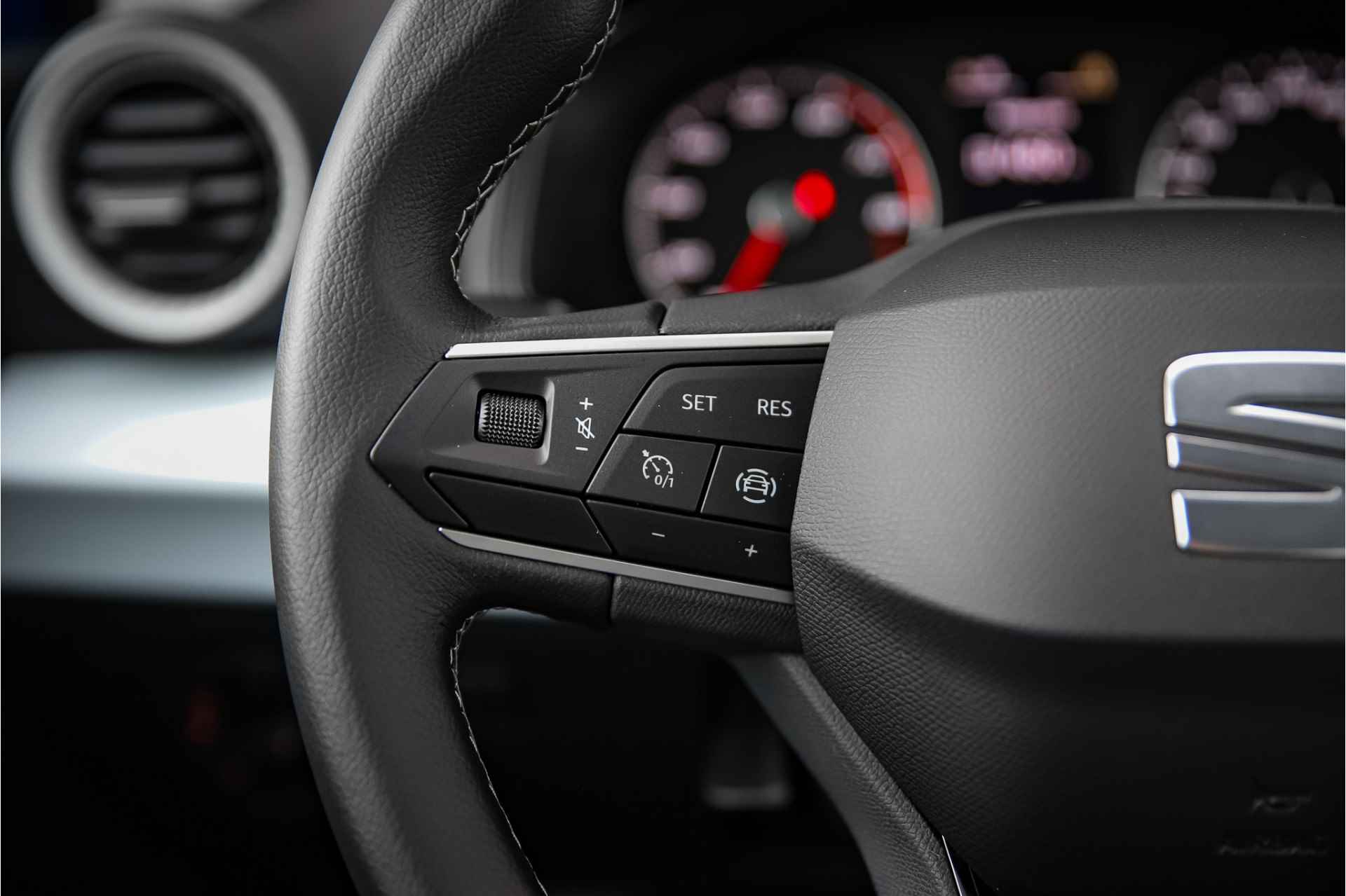 SEAT Arona 1.0 TSI Style | LED | Sensoren | Climate Control | Carplay | - 14/40