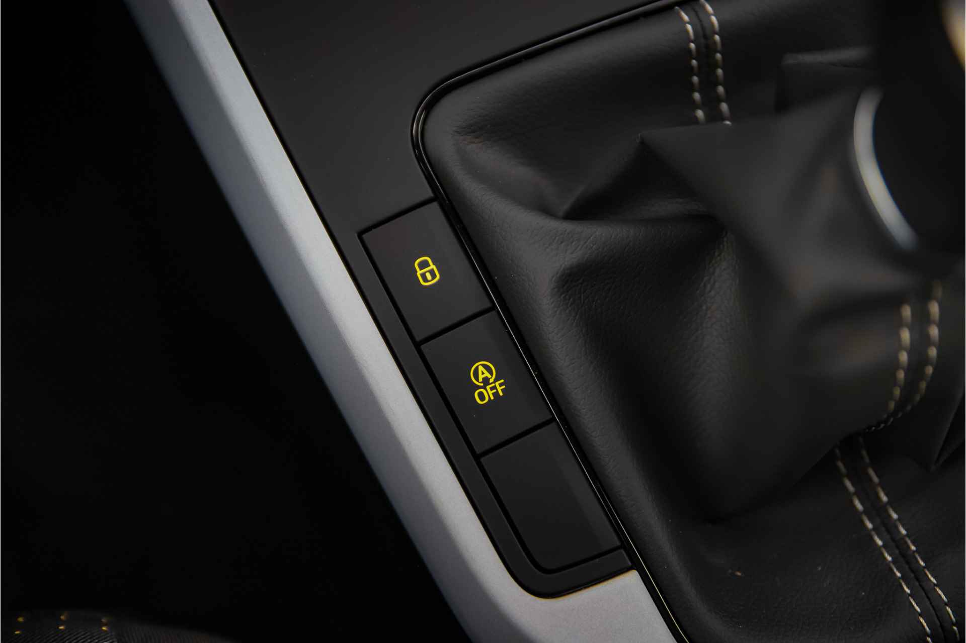 SEAT Arona 1.0 TSI Style | LED | Sensoren | Climate Control | Carplay | - 24/40