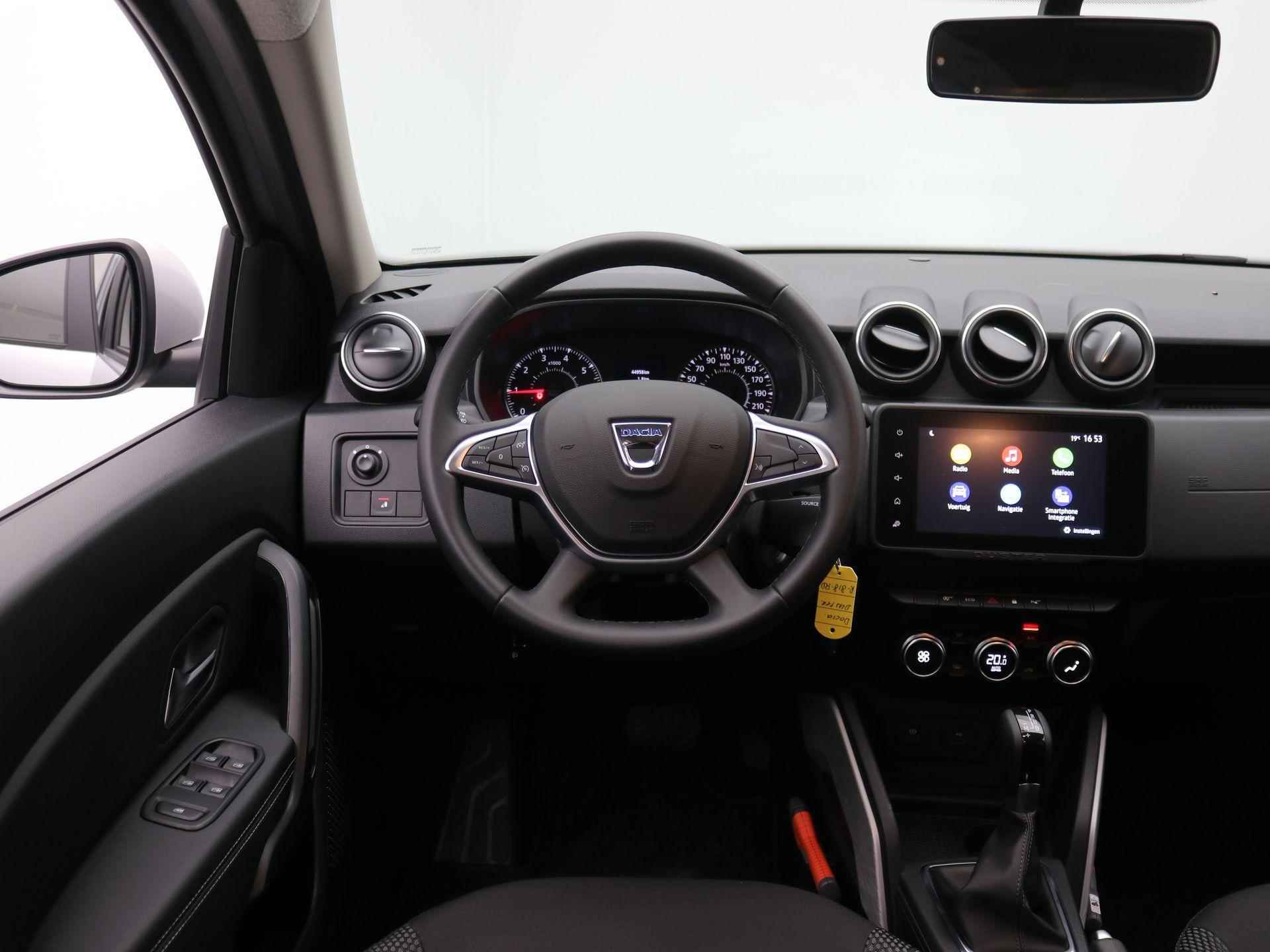 Dacia Duster 1.3 TCe Extreme AUTOMAAT / Trekhaak / Navigatie / Airco Climate Control / Cruise Control / Historie bekend / Apple CarPlay & Android Auto / - 2/62