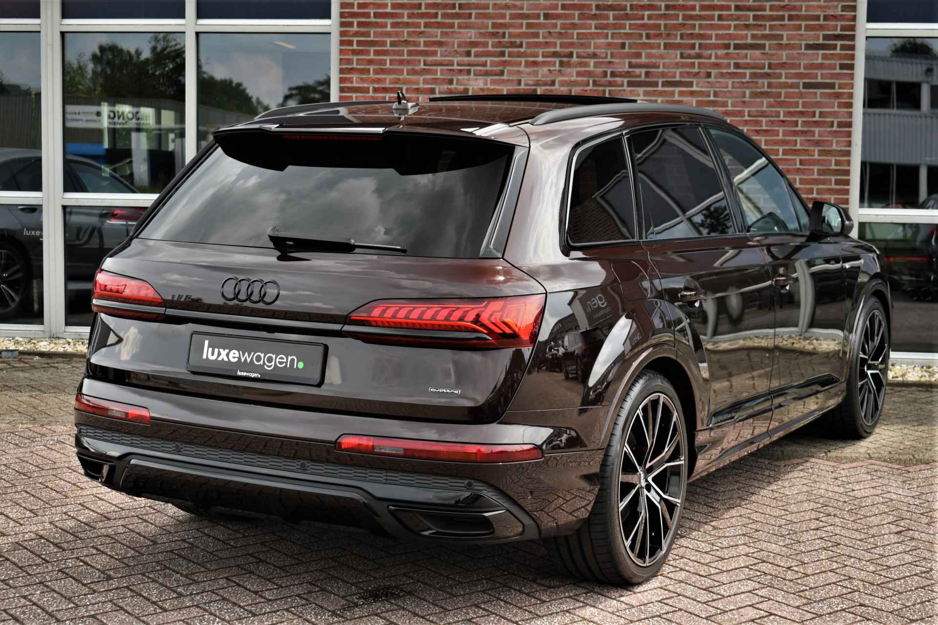 Audi Q7 60 TFSI e quattro Competition Pano Trekh S-zetels ACC Massage B&O 22inch Luchtv - 42/82