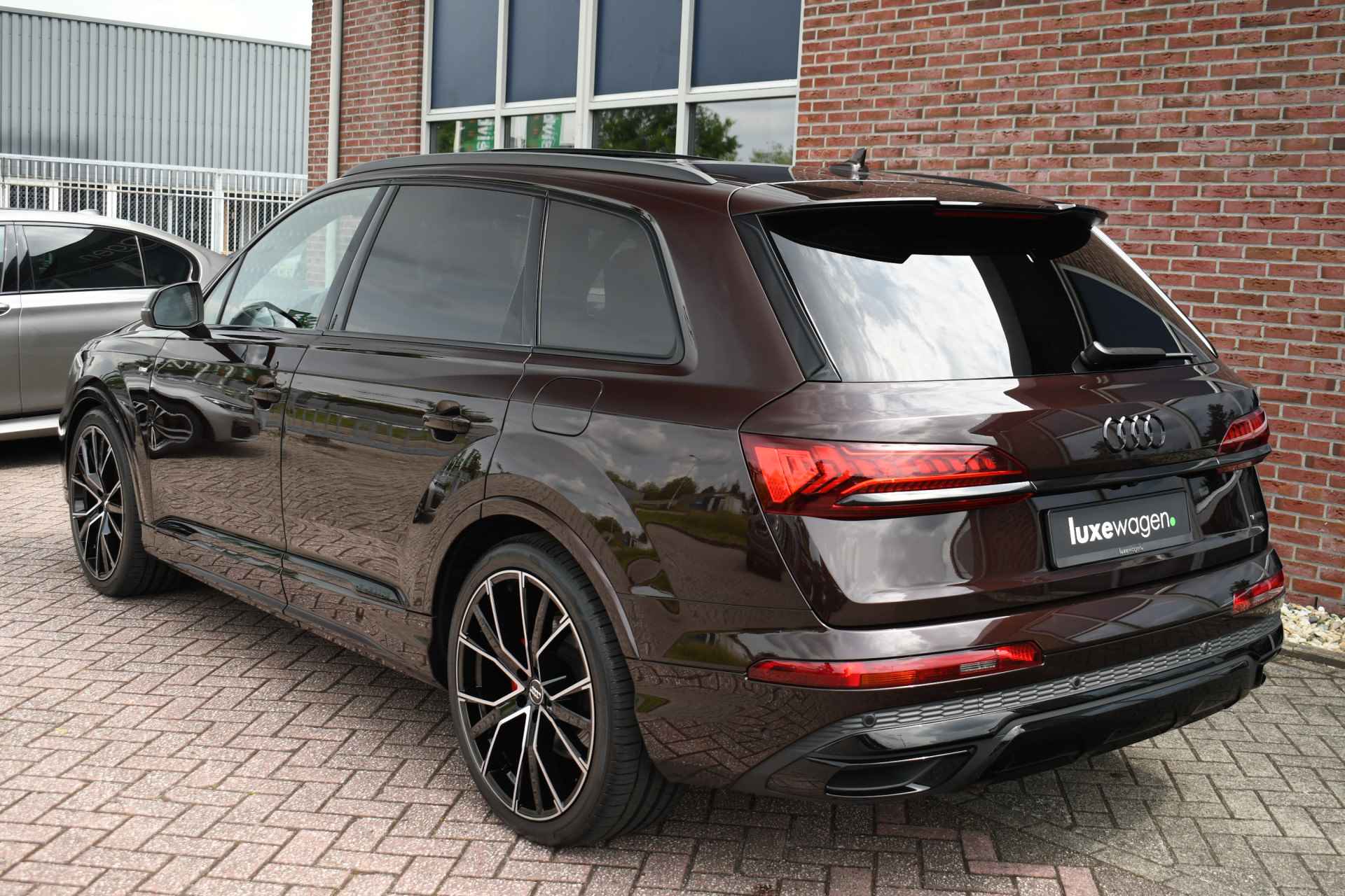 Audi Q7 60 TFSI e quattro Competition Pano Trekh S-zetels ACC Massage B&O 22inch Luchtv - 66/82