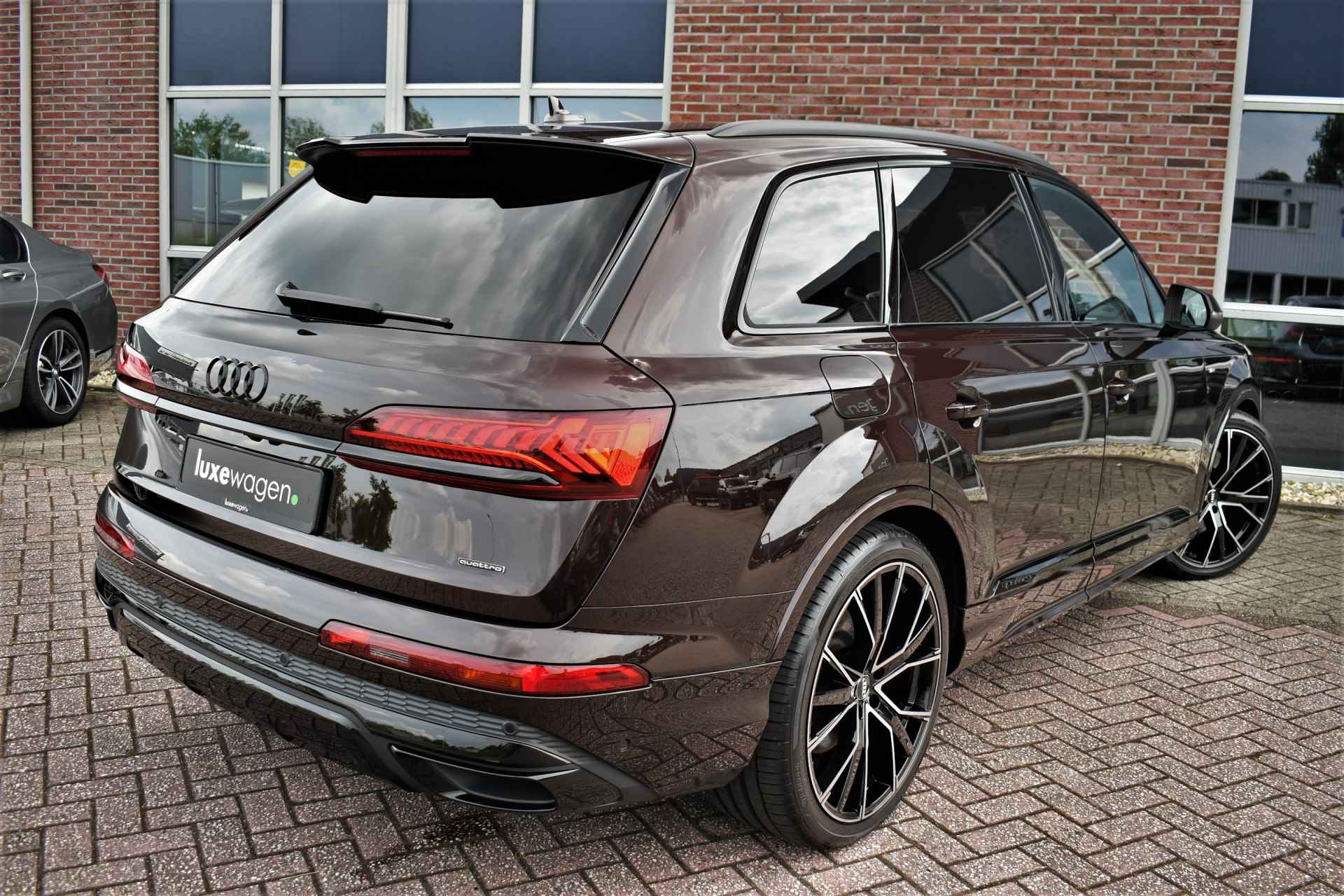 Audi Q7 60 TFSI e quattro Competition Pano Trekh S-zetels ACC Massage B&O 22inch Luchtv - 76/82