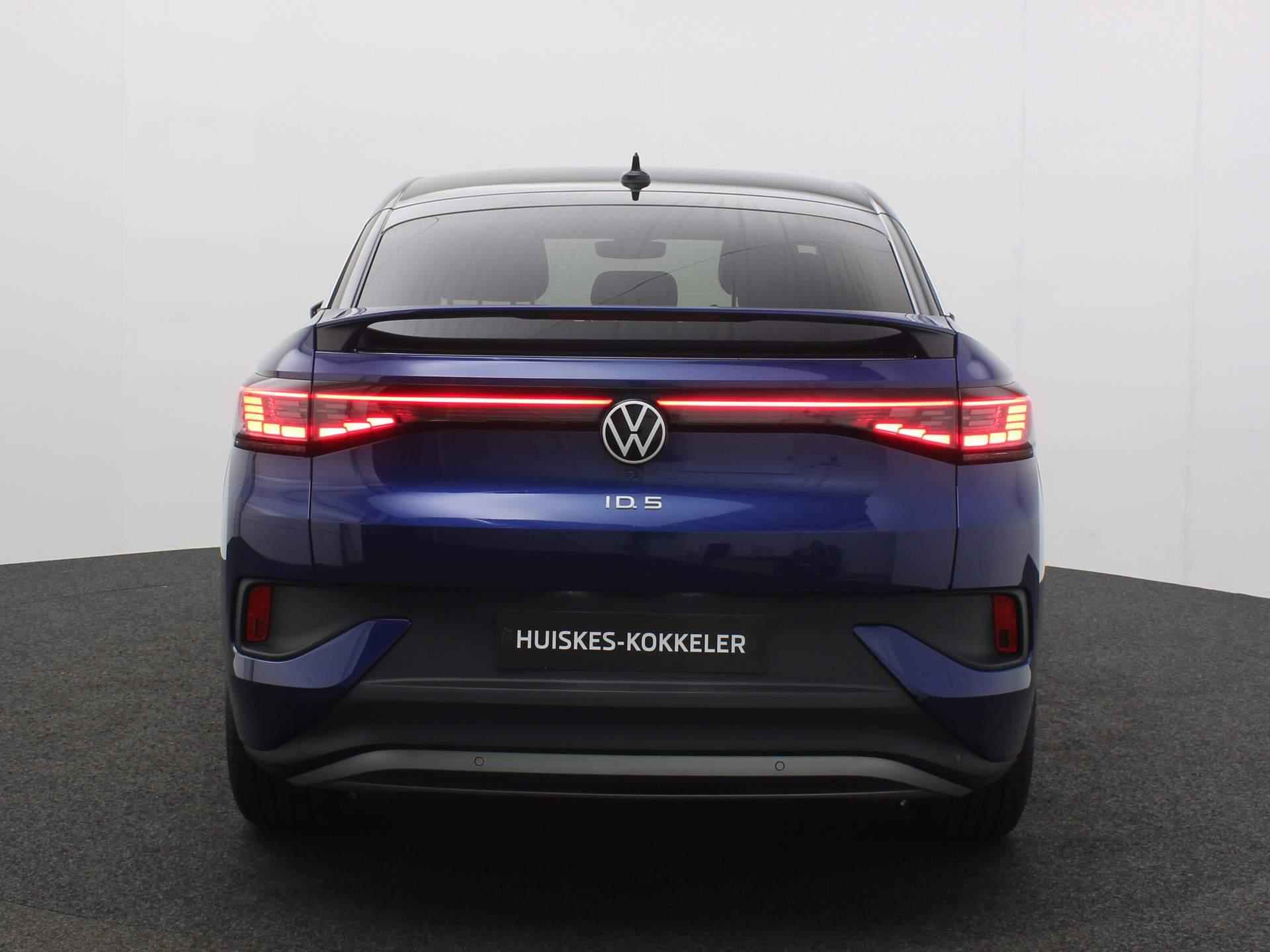 Volkswagen ID.5 Pro 204pk 77kWh, Matrix LED, 20" LM, camera, keyless, parkassist, sportonderstel - 10/47