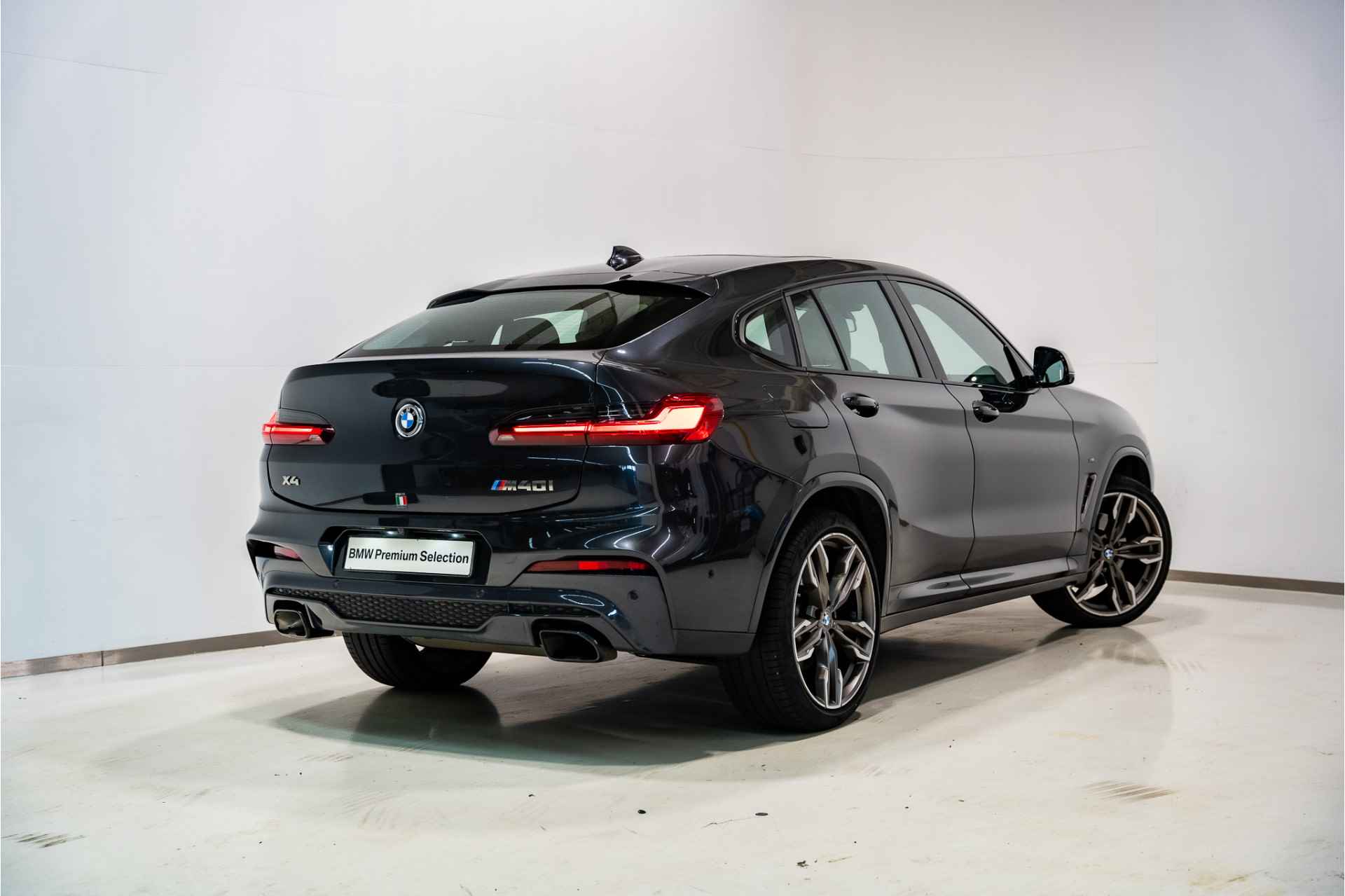 BMW X4 M40i High Executive - 3/28