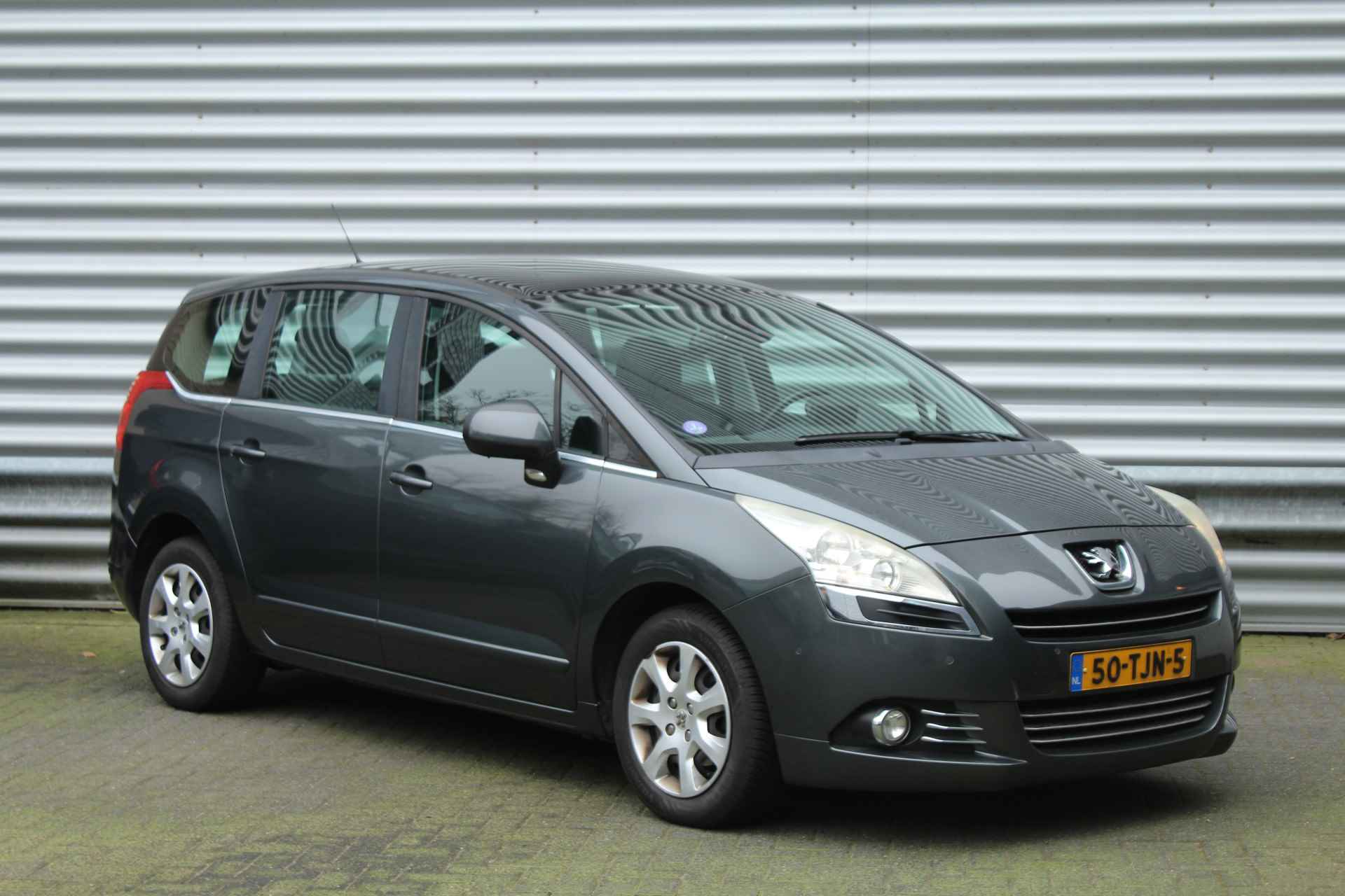 Peugeot 5008 1.6 VTi 120pk Active 5p. NL-Auto NAP APK 02-2026 Panoramadak Clima Cruise Navi PDC Trekhaak 1500kg - 4/31