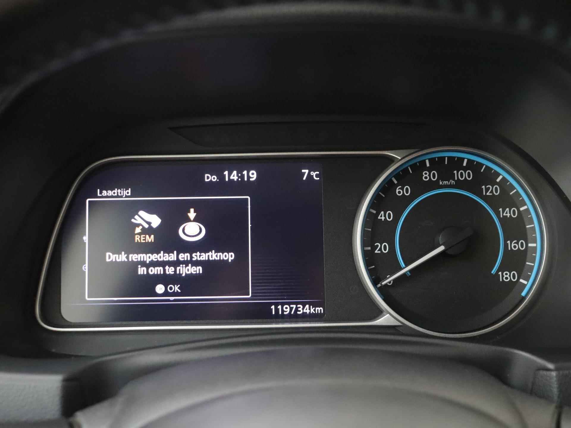 Nissan LEAF Tekna 40 kWh | ProPilot | Stoel- & stuurwielverwarming | Achterbank verwarmd | 360-graden Camera | Full-Map Navigatie | Privacy Glass - 4/29