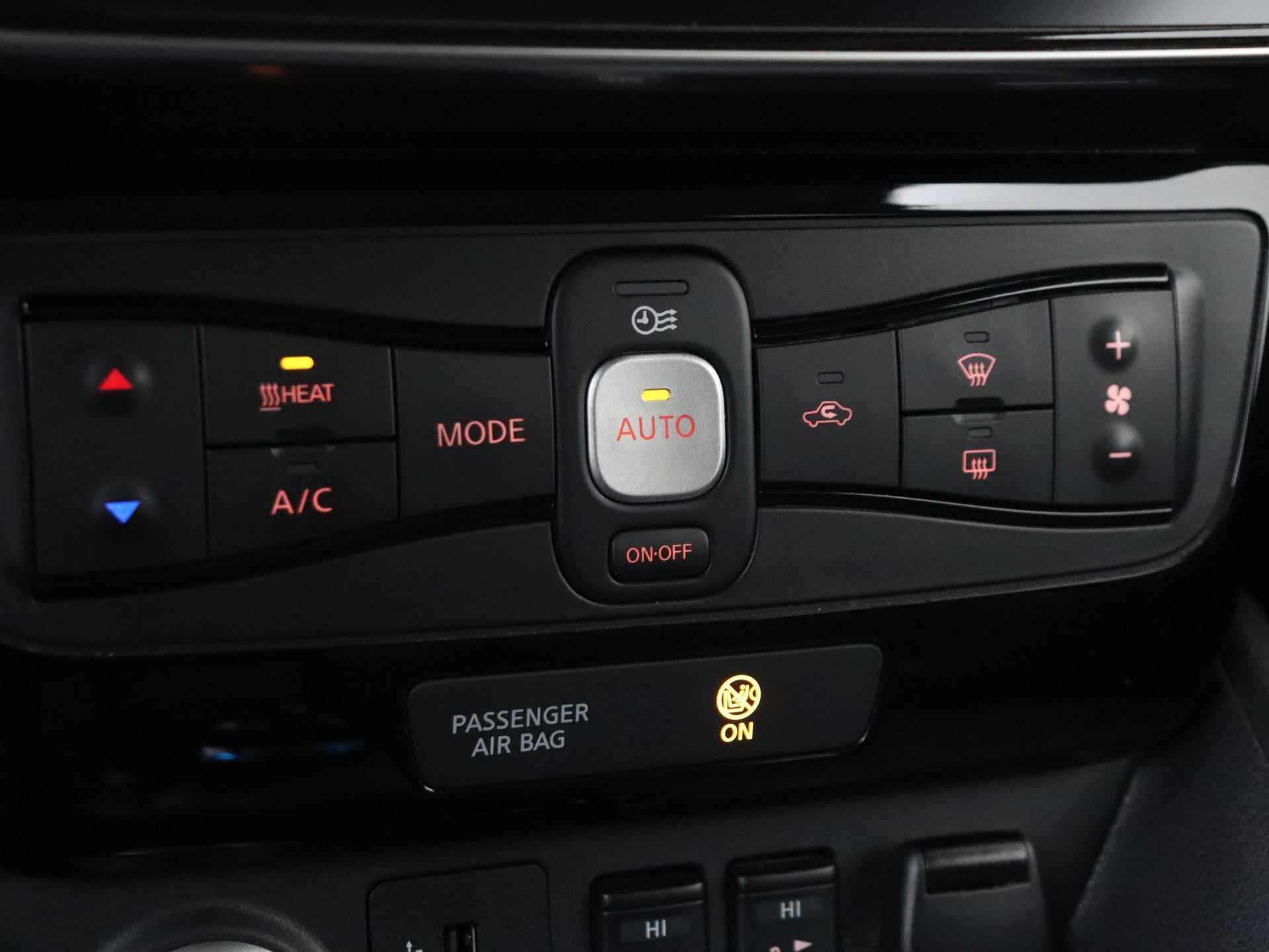 Nissan LEAF Tekna 40 kWh | ProPilot | Stoel- & stuurwielverwarming | Achterbank verwarmd | 360-graden Camera | Full-Map Navigatie | Privacy Glass - 20/29