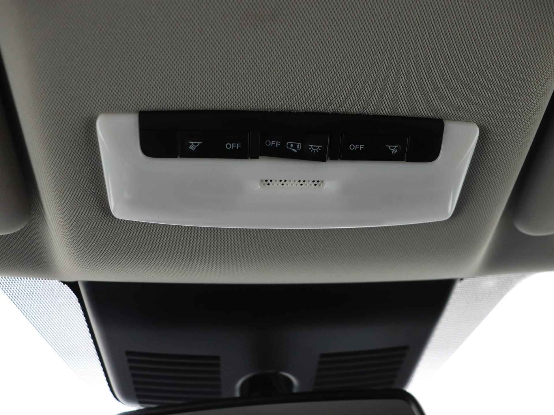 Nissan LEAF Tekna 40 kWh | ProPilot | Stoel- & stuurwielverwarming | Achterbank verwarmd | 360-graden Camera | Full-Map Navigatie | Privacy Glass - 23/29