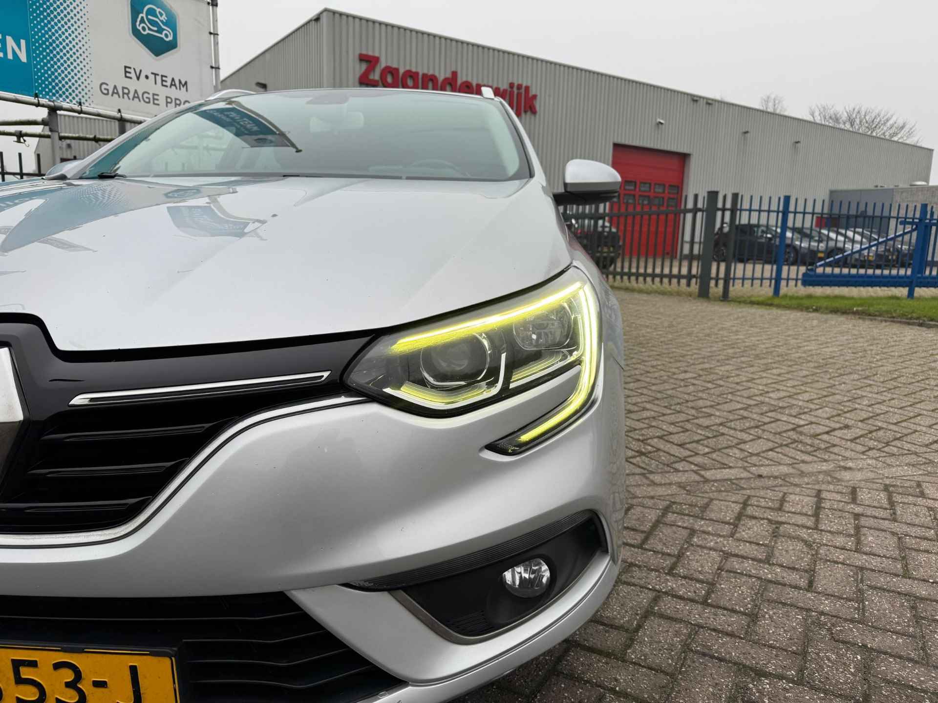 Renault Mégane Estate 1.2 TCe Zen LED/NAVI/CRUIS/BLEUTOOHT - 12/28